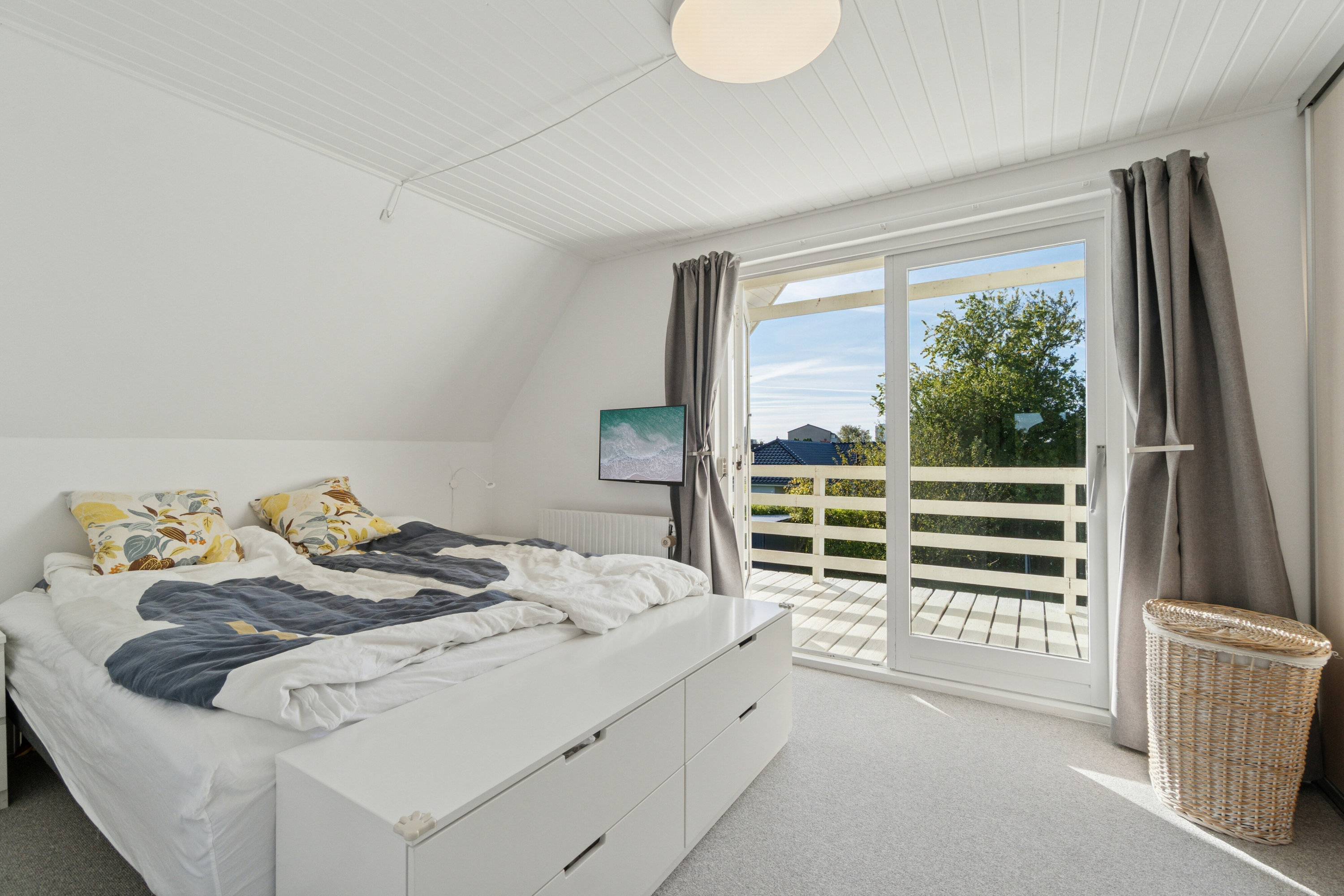 Fremhævet soveværelse billede i fuldskærmstilstand. Billede af Rudebækvej 11, 2610 Rødovre