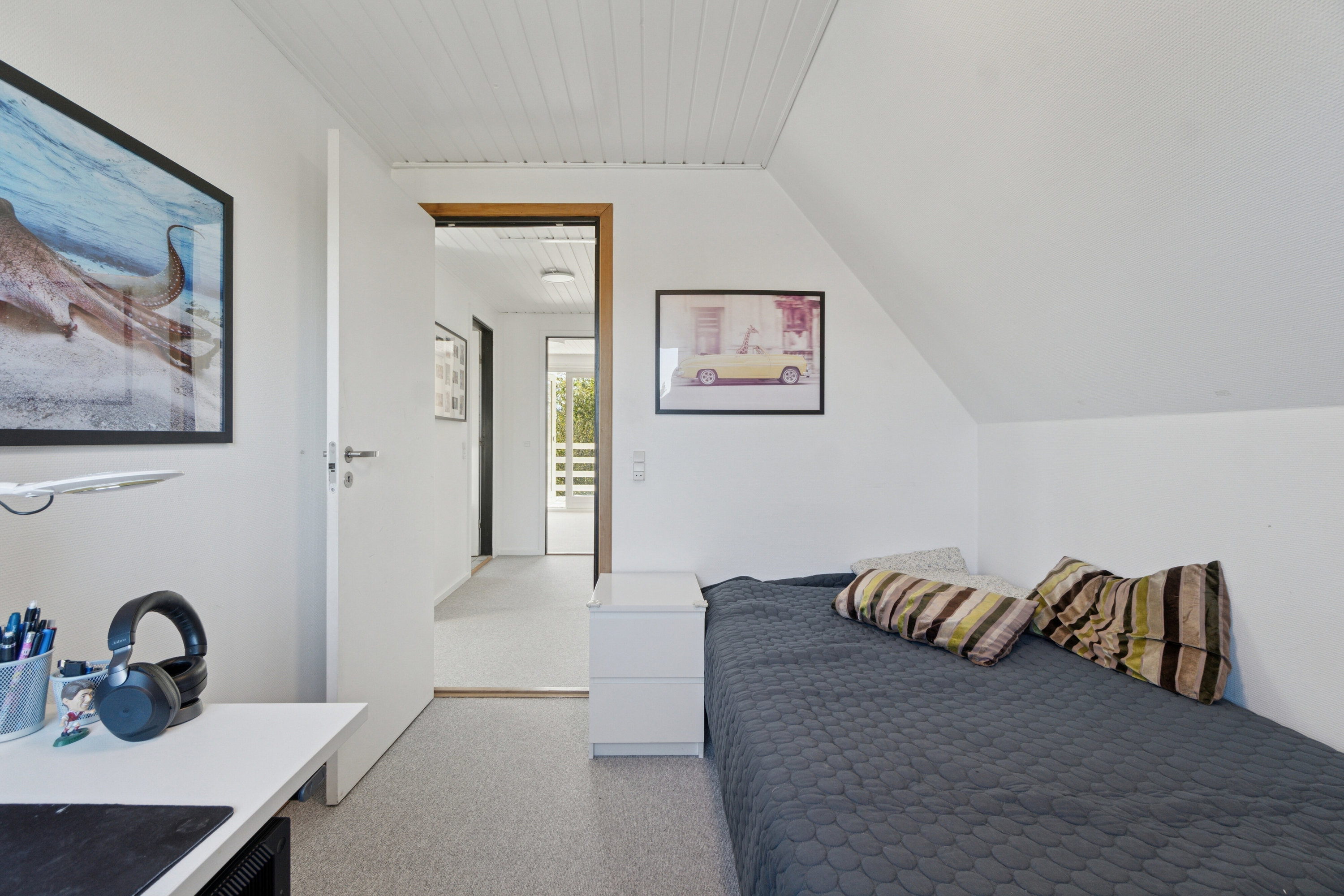 Fremhævet soveværelse billede i fuldskærmstilstand. Billede af Rudebækvej 11, 2610 Rødovre