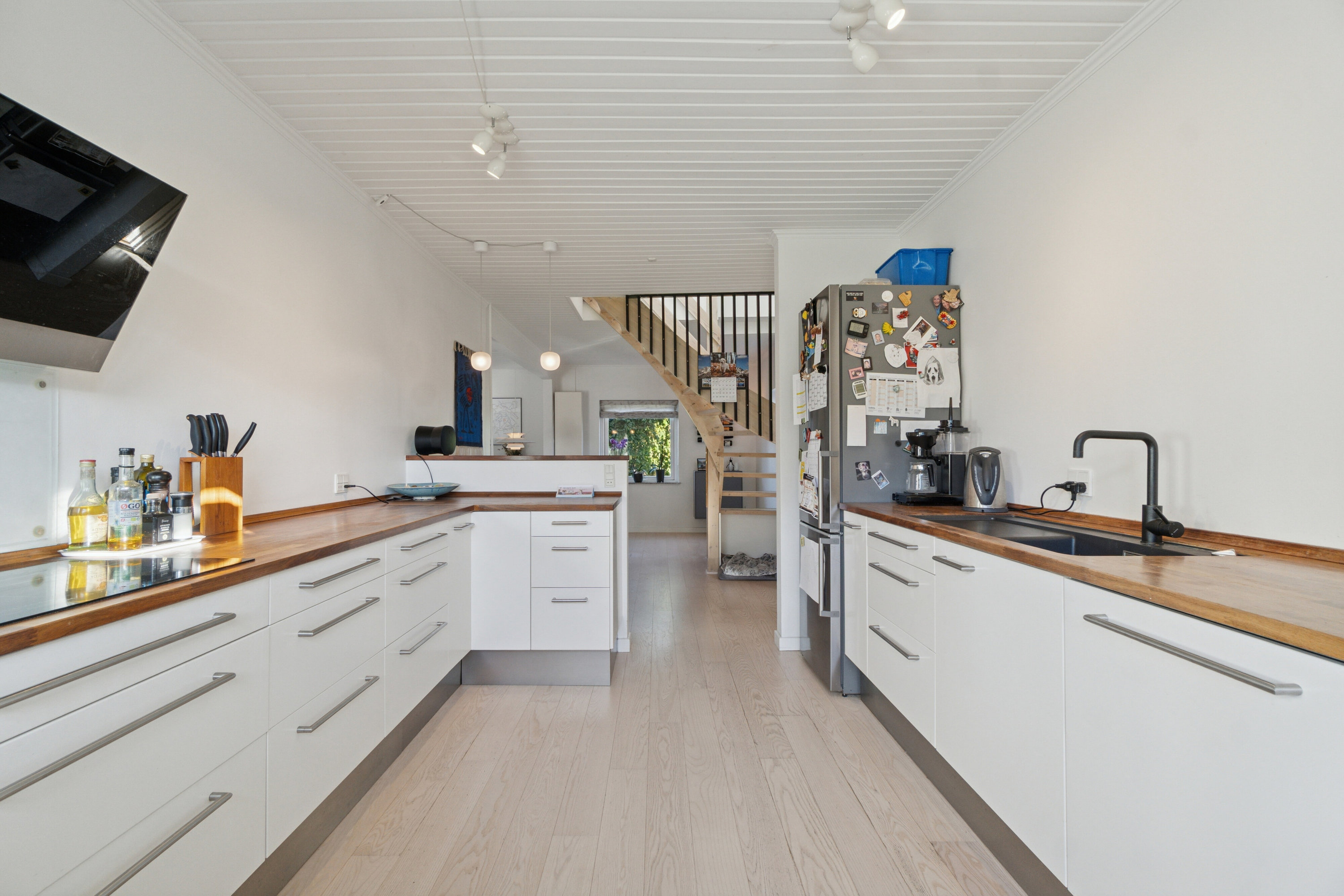 Fremhævet køkken billede i fuldskærmstilstand. Billede af Rudebækvej 11, 2610 Rødovre