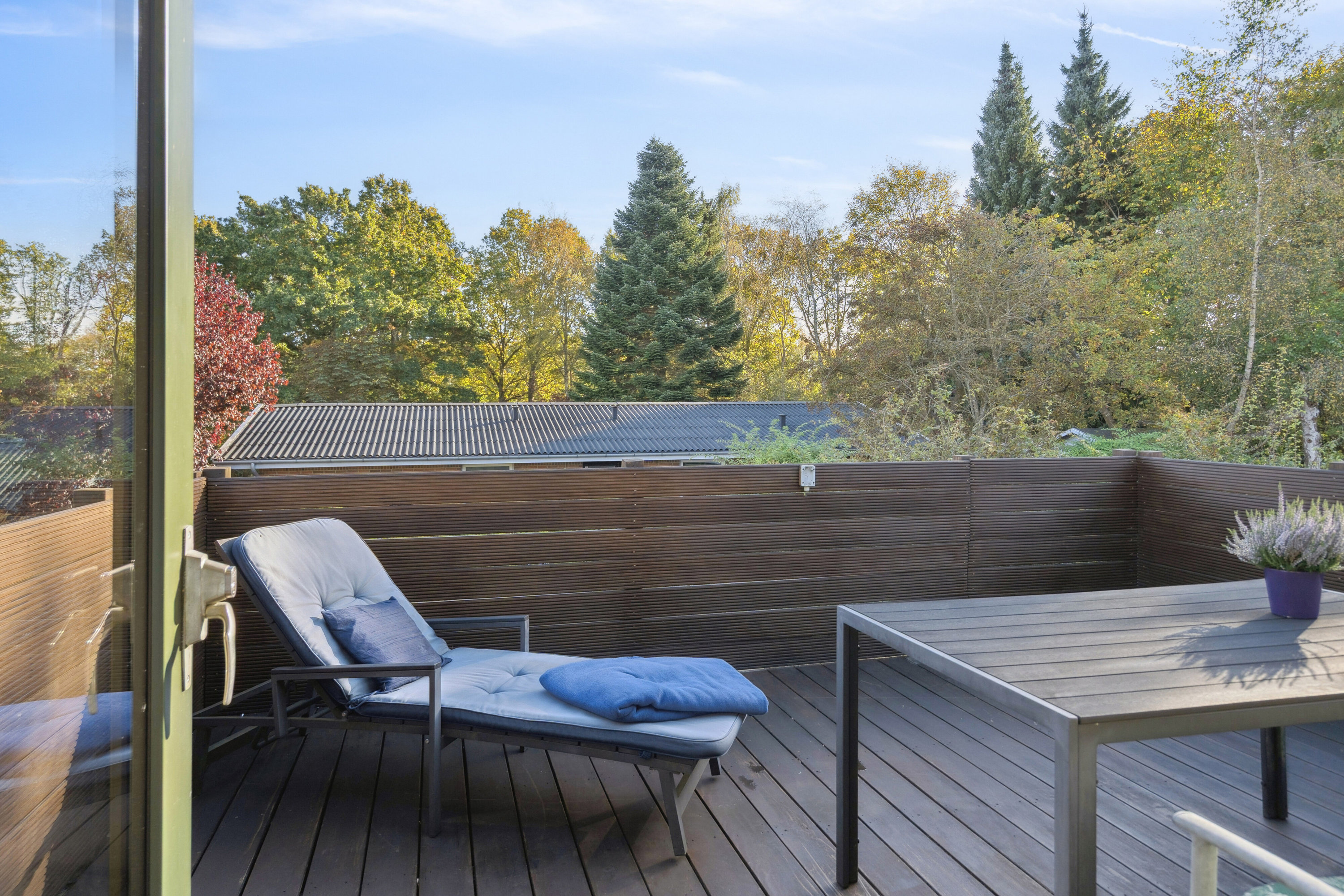 Fremhævet terrasse billede i fuldskærmstilstand. Billede af Kildegårdsvej 189, 5240 Odense NØ