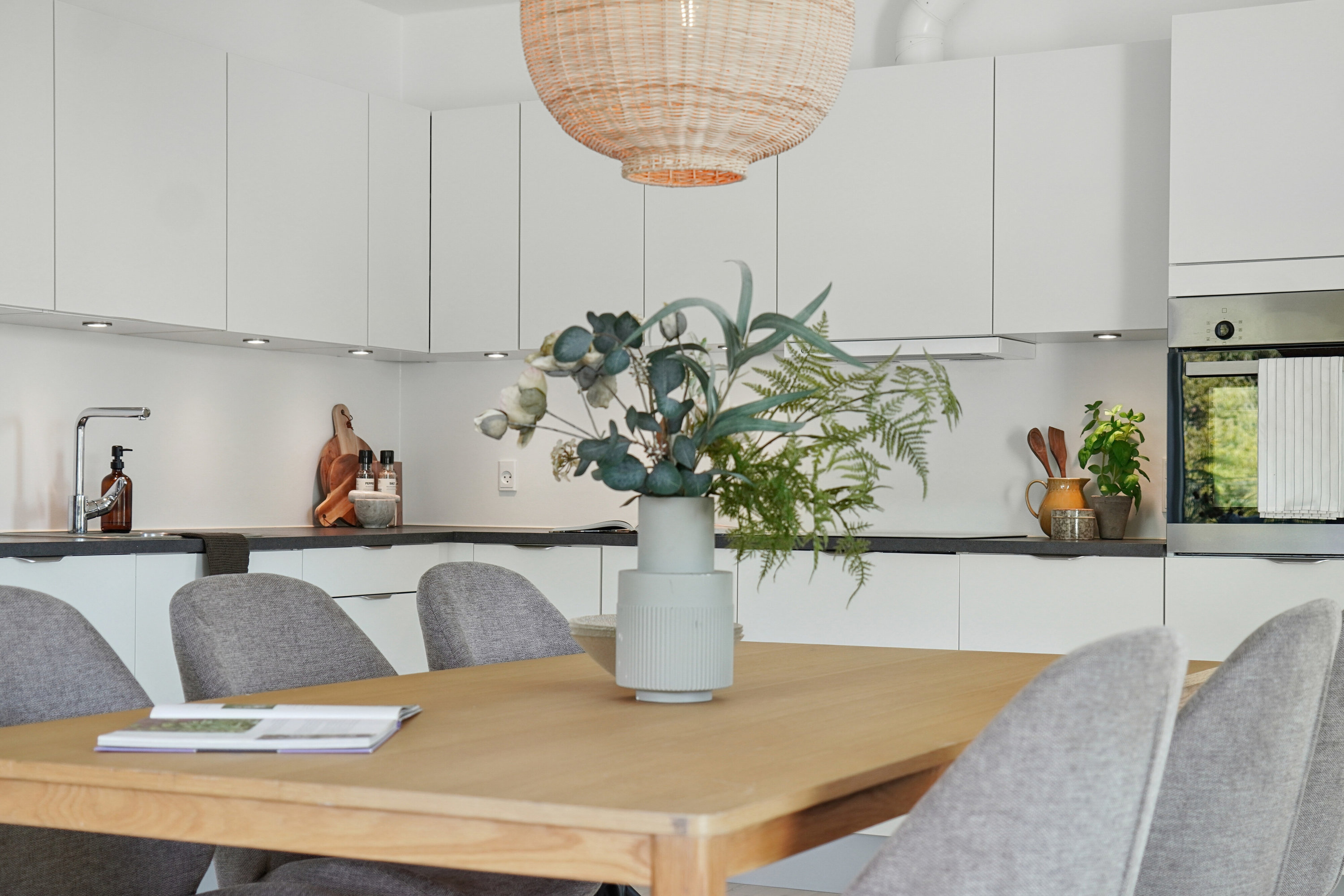 Fremhævet spisestue billede i fuldskærmstilstand. Billede af Stadionvej 94, 3. 1., 2600 Glostrup