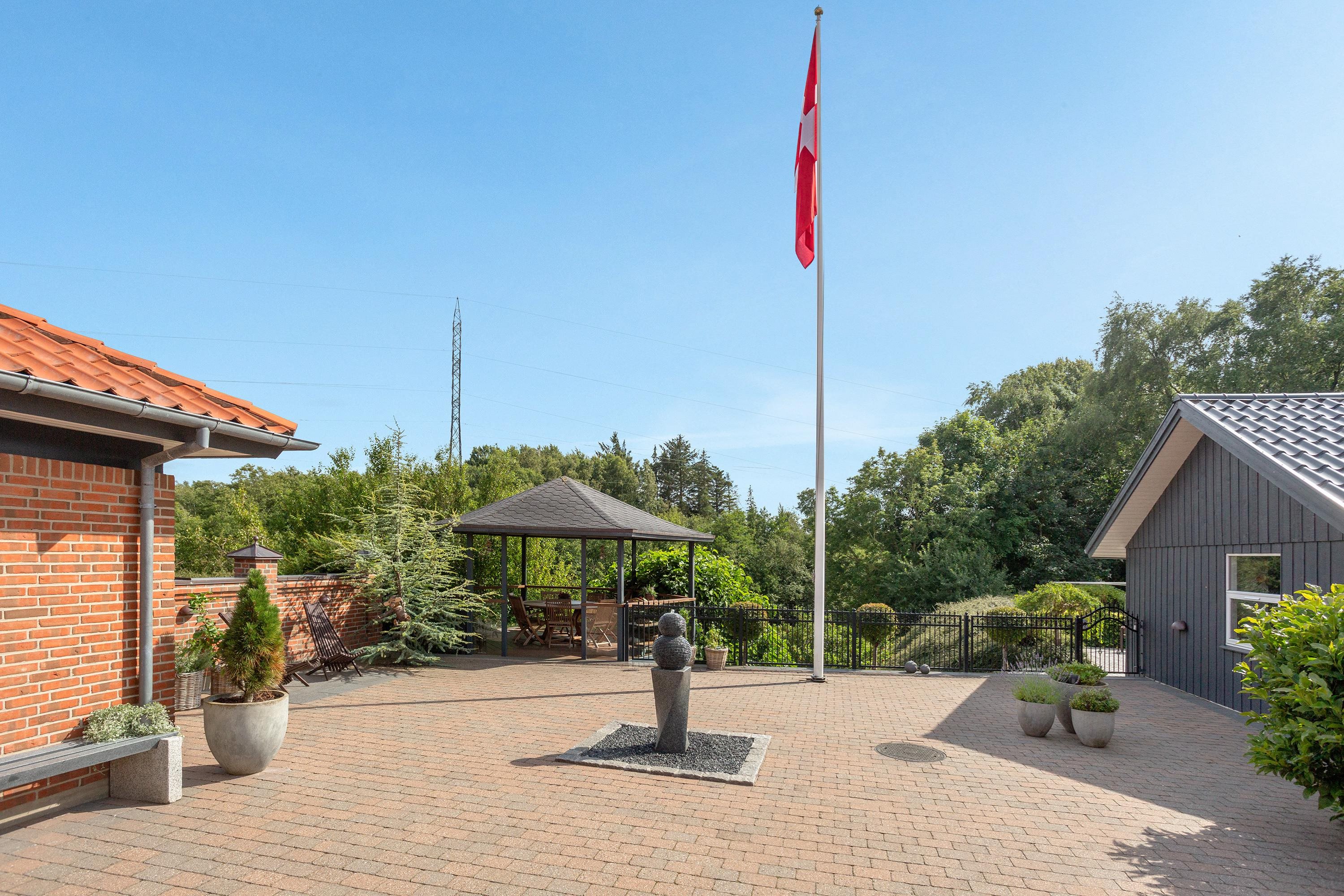 Fremhævet ejendommen billede i fuldskærmstilstand. Billede af Eskærvej 10, Mejling, 9900 Frederikshavn