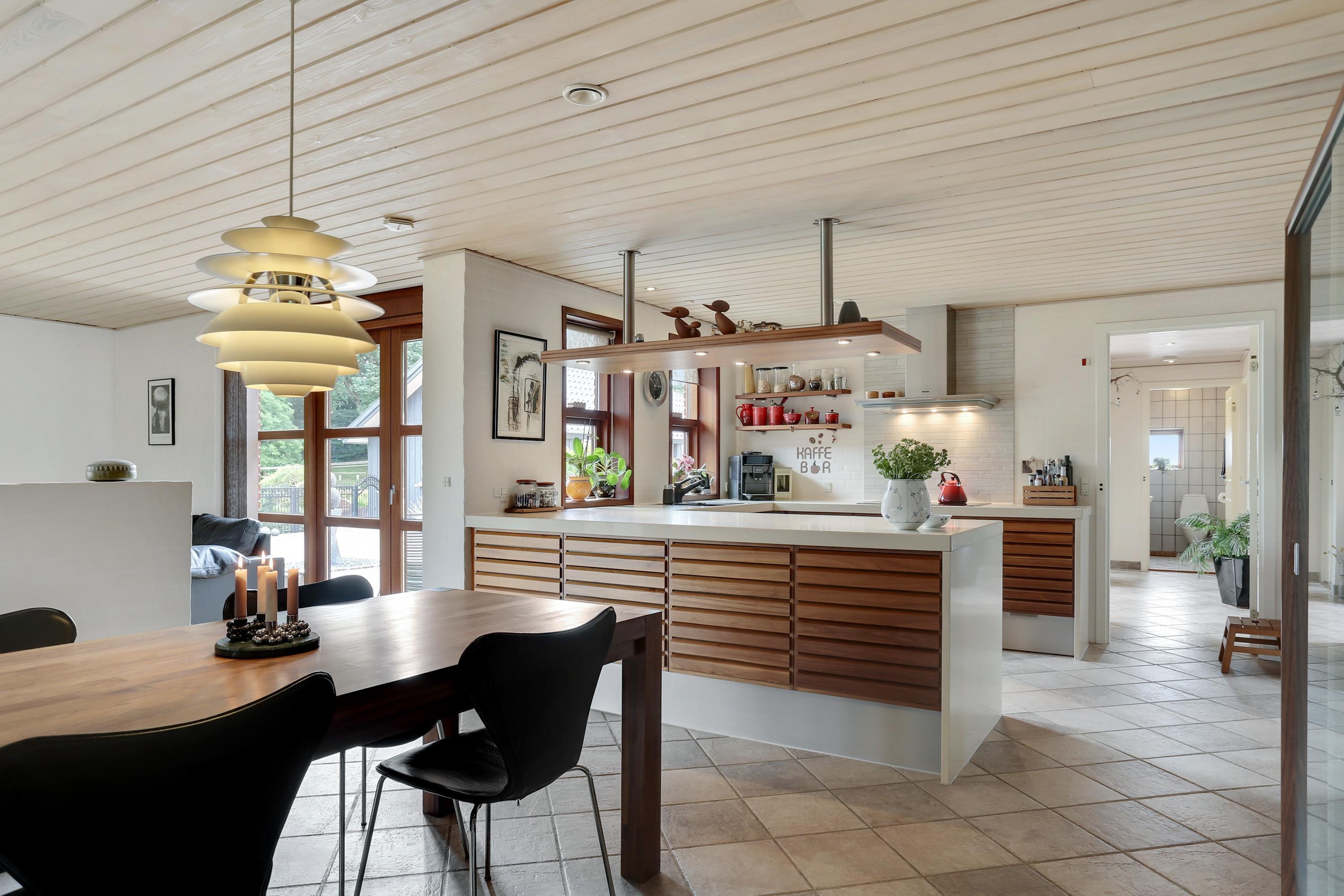 Fremhævet alrum billede i fuldskærmstilstand. Billede af Eskærvej 10, Mejling, 9900 Frederikshavn