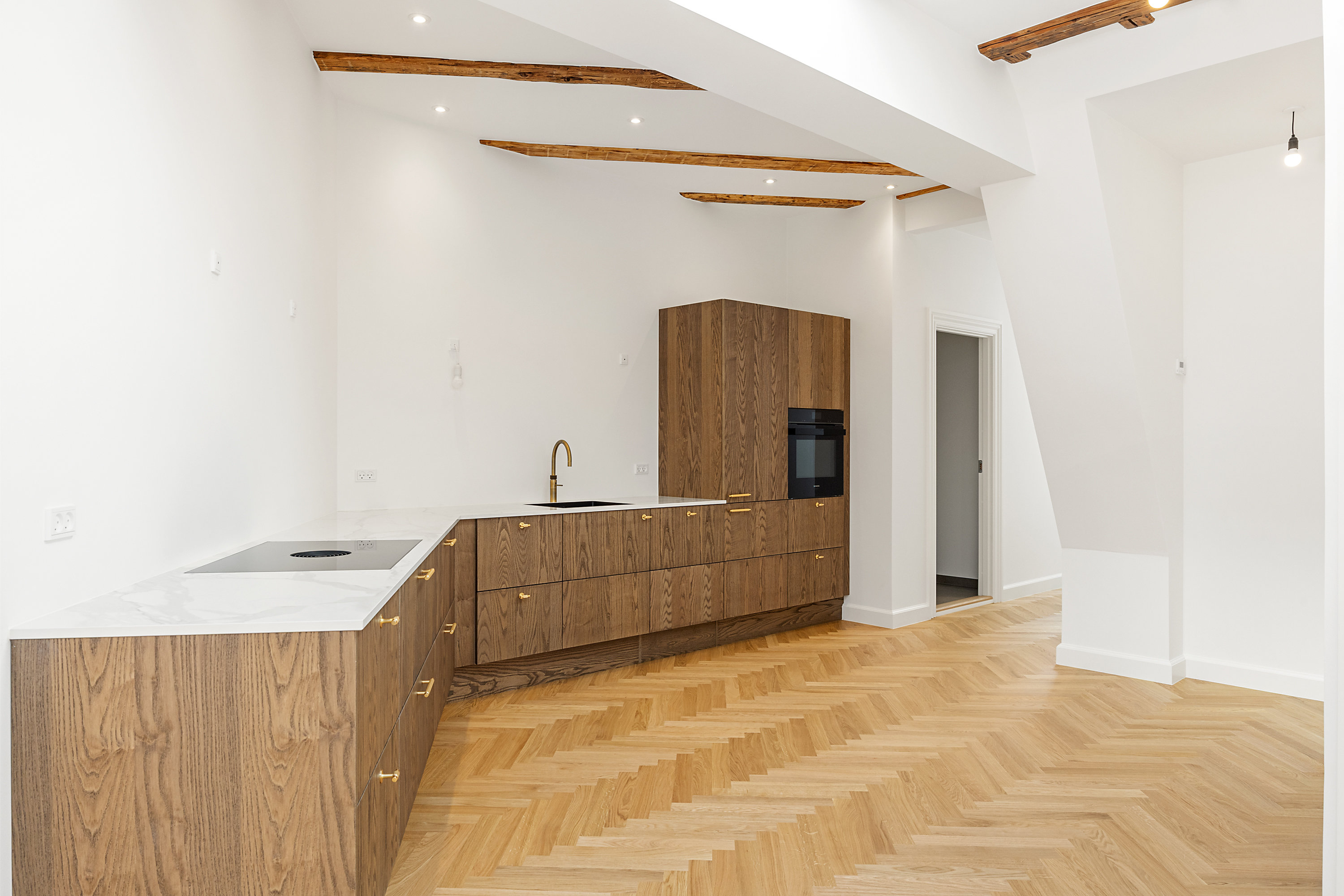 Fremhævet køkken billede i fuldskærmstilstand. Billede af Klosterstræde 3, 4. 3., 1157 København K