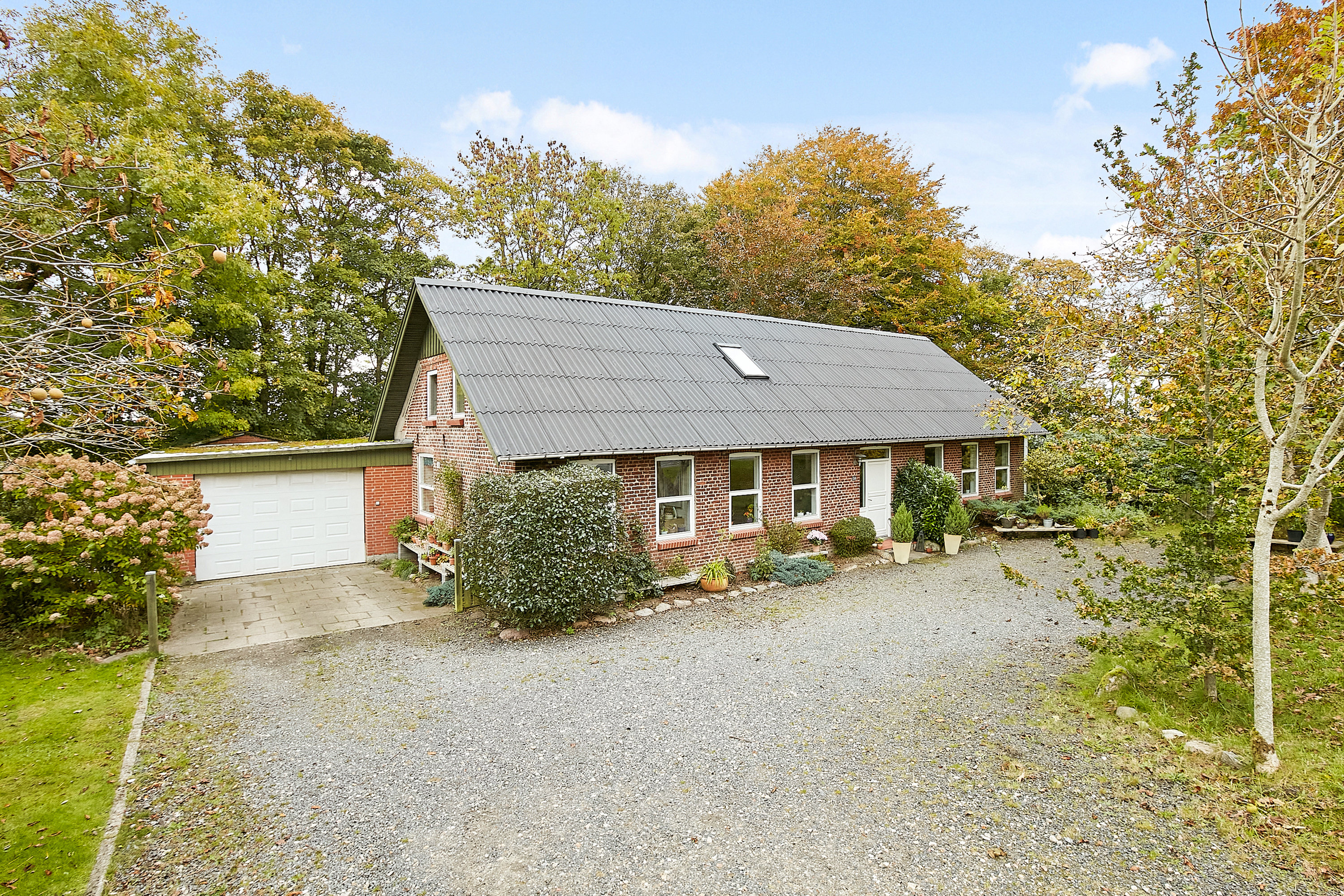 Fremhævet  billede i fuldskærmstilstand. Billede af Vejlevej 154, Riis, 7323 Give