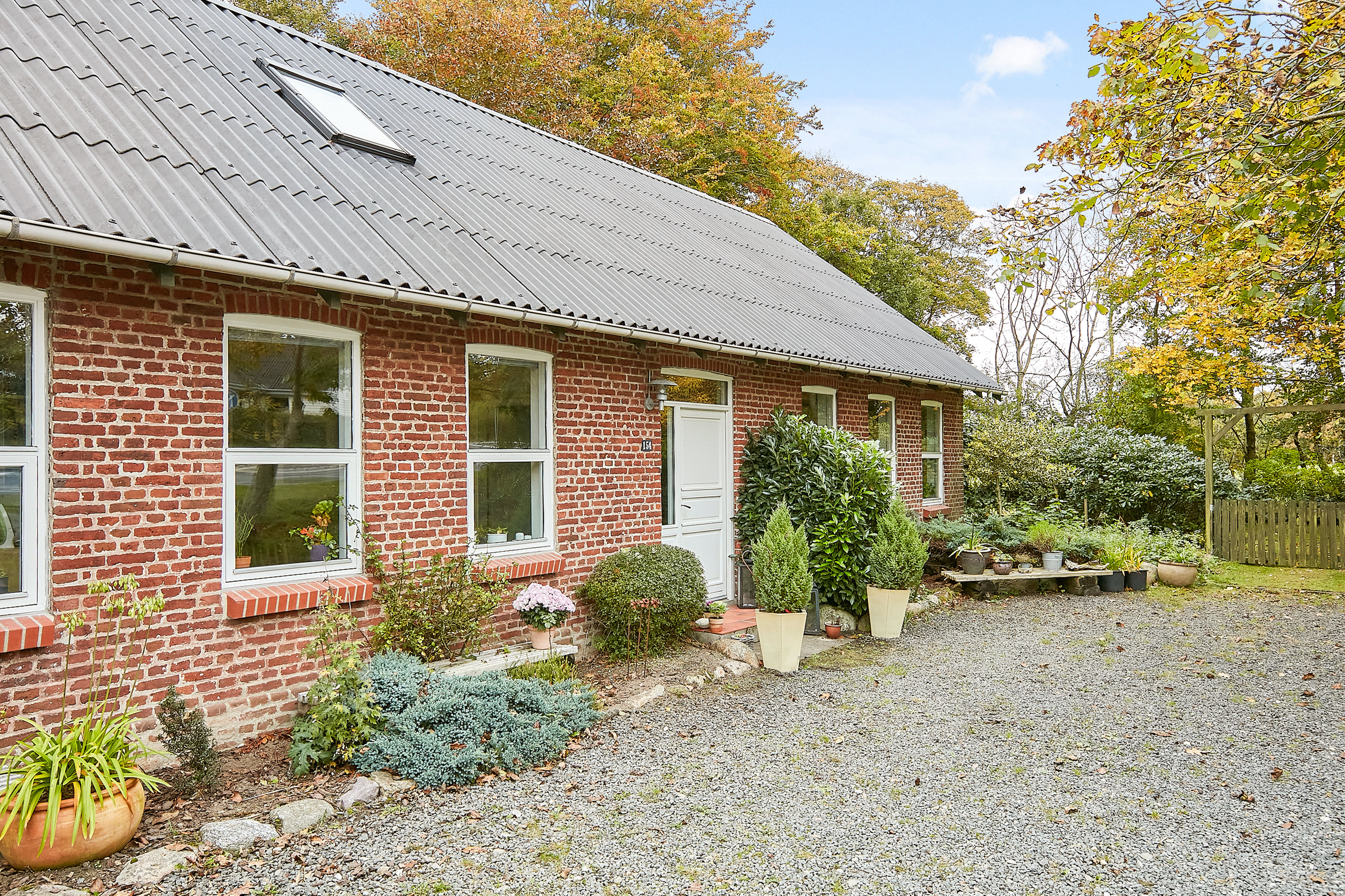 Fremhævet  billede i fuldskærmstilstand. Billede af Vejlevej 154, Riis, 7323 Give