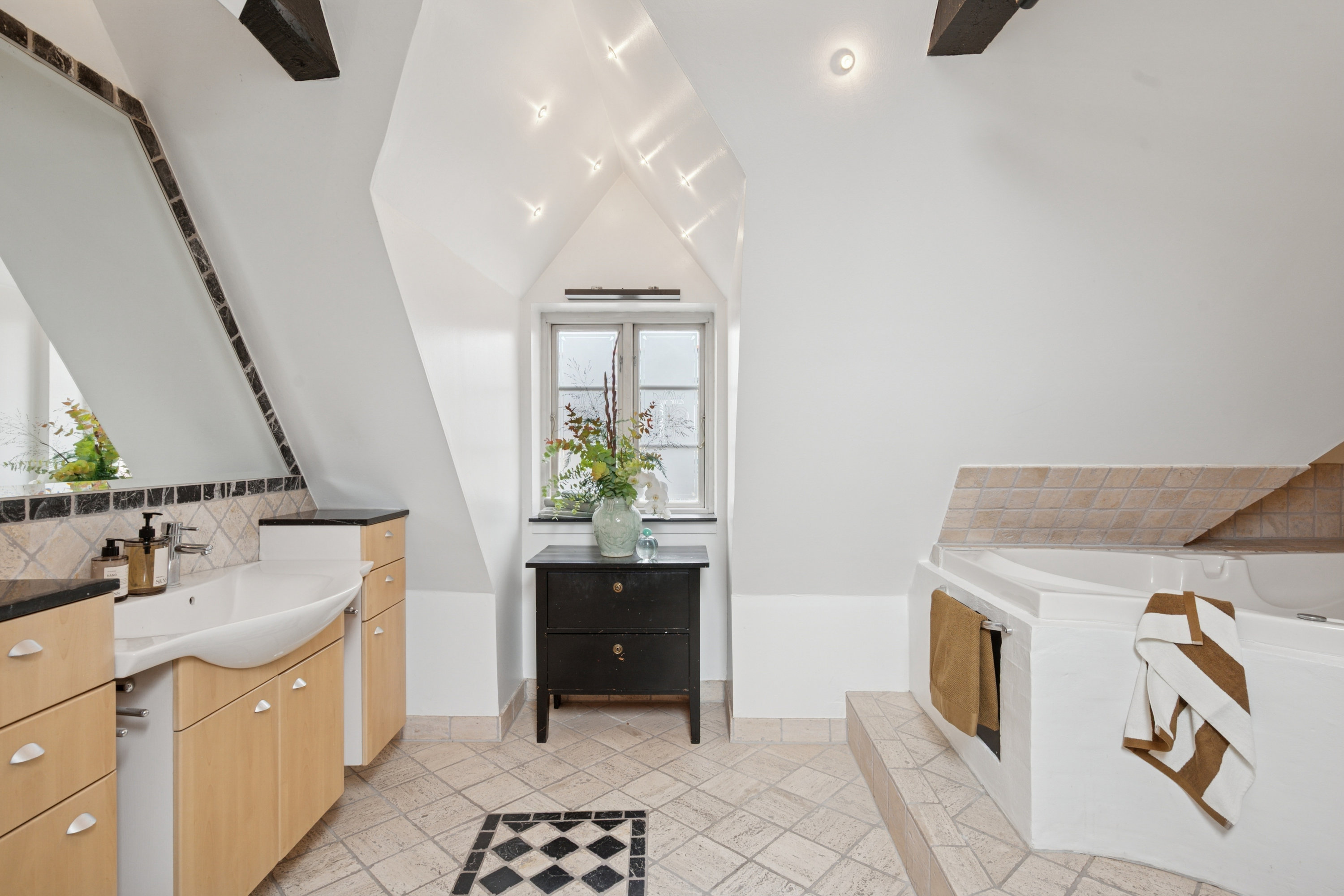 Fremhævet  billede i fuldskærmstilstand. Billede af Kongevejen 13B, 2791 Dragør