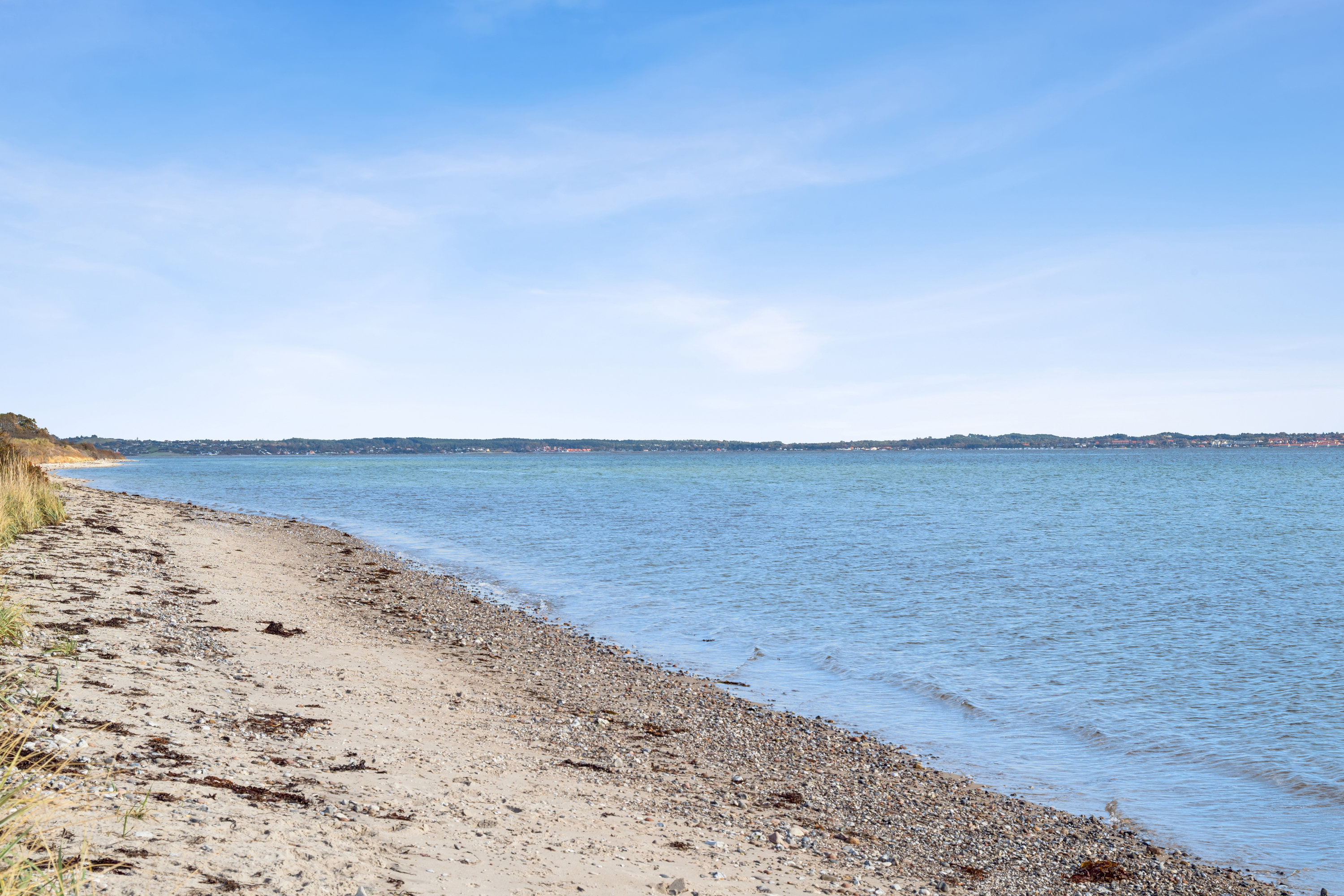 Fremhævet omgivelser billede i fuldskærmstilstand. Billede af Hybenvej 7, Fuglsø Strand, 8400 Ebeltoft