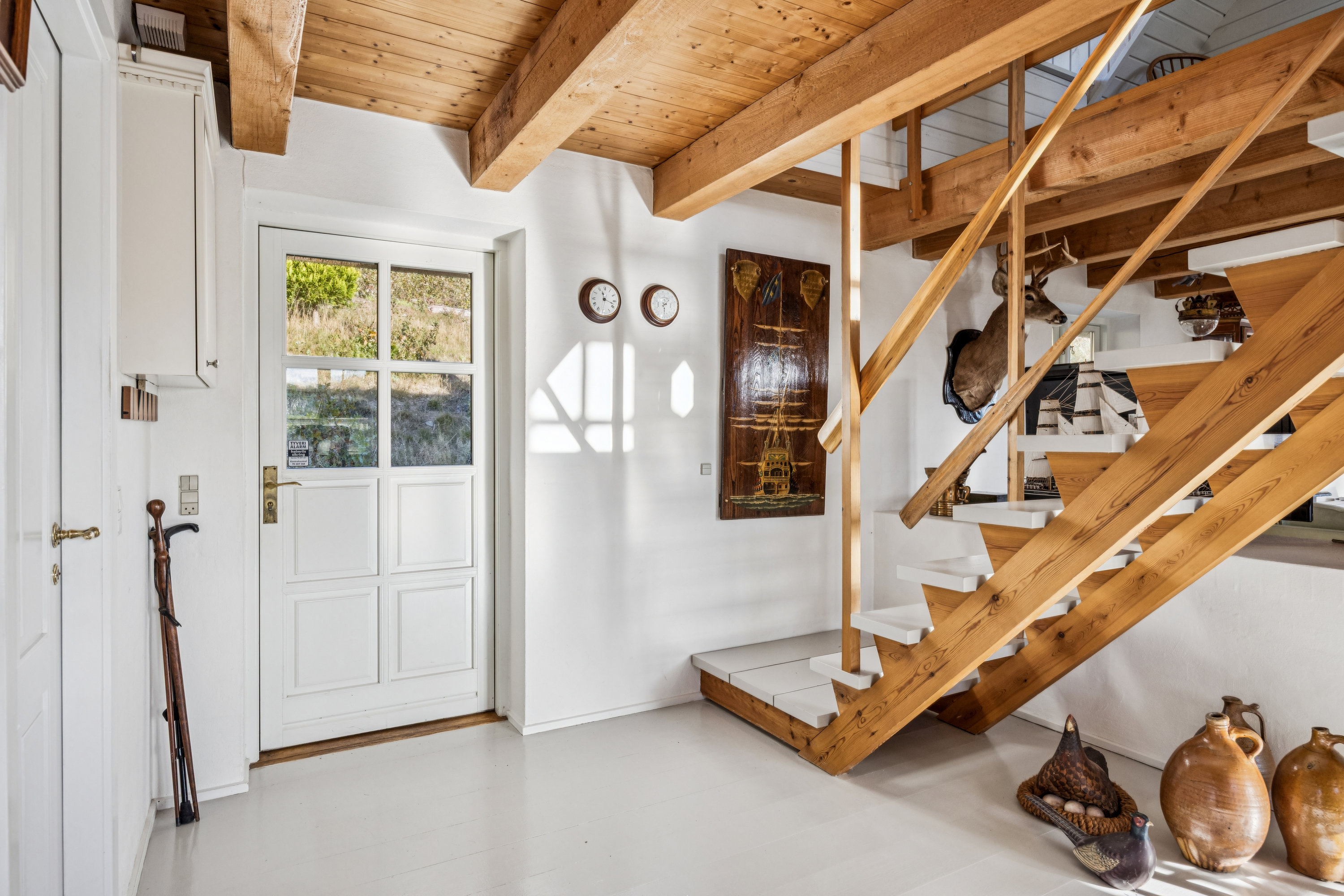 Fremhævet entré billede i fuldskærmstilstand. Billede af Hybenvej 7, Fuglsø Strand, 8400 Ebeltoft