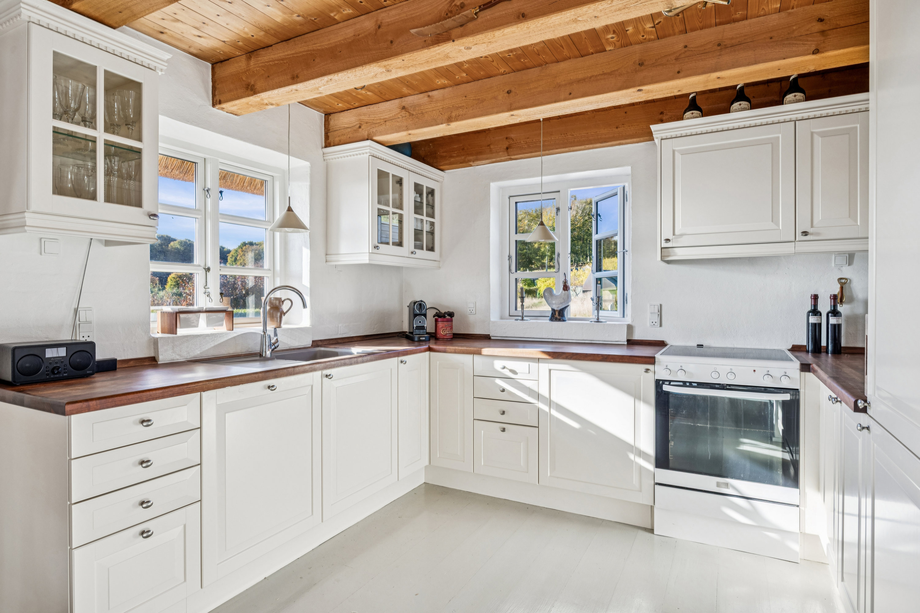 Fremhævet køkken billede i fuldskærmstilstand. Billede af Hybenvej 7, Fuglsø Strand, 8400 Ebeltoft