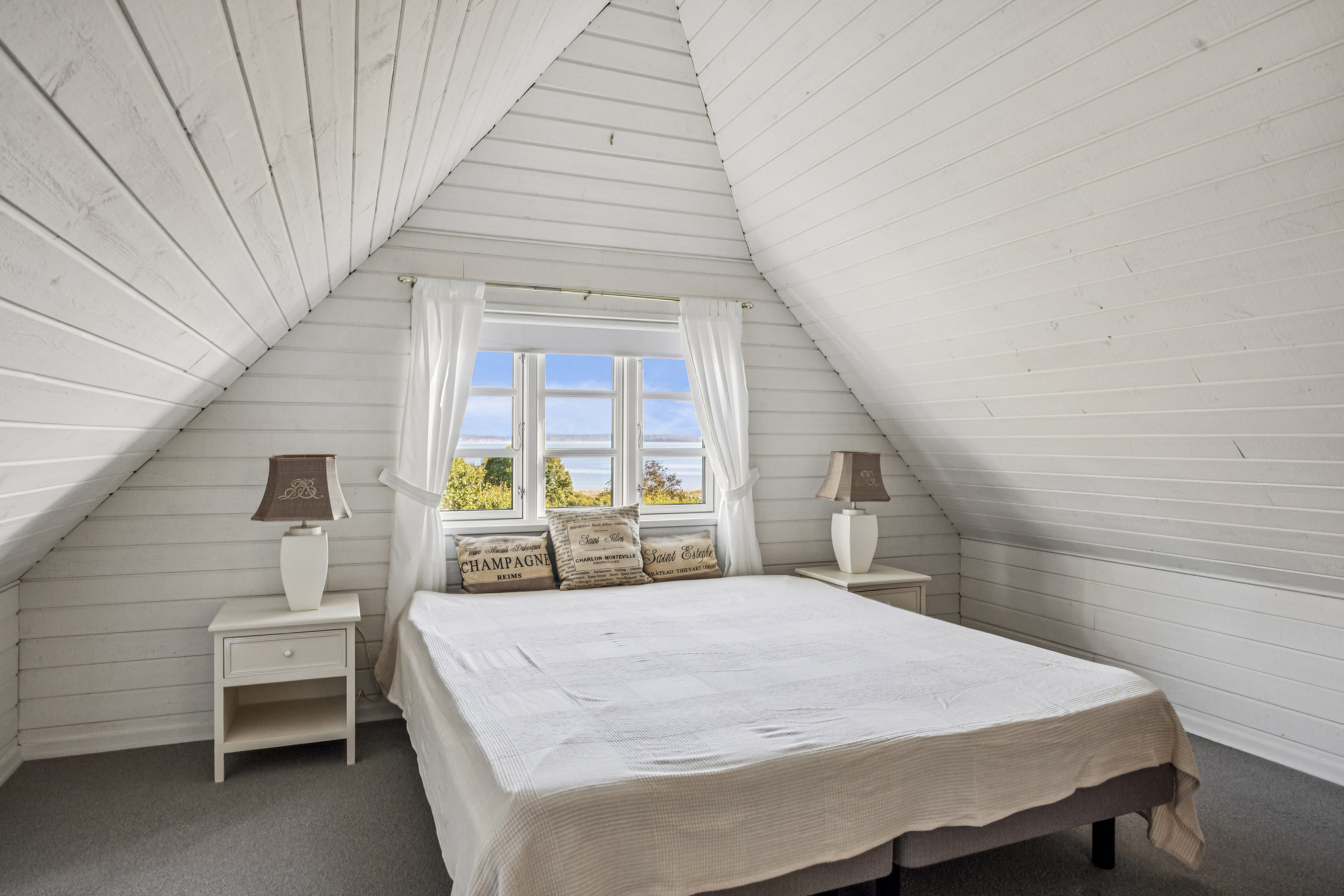 Fremhævet værelse billede i fuldskærmstilstand. Billede af Hybenvej 7, Fuglsø Strand, 8400 Ebeltoft