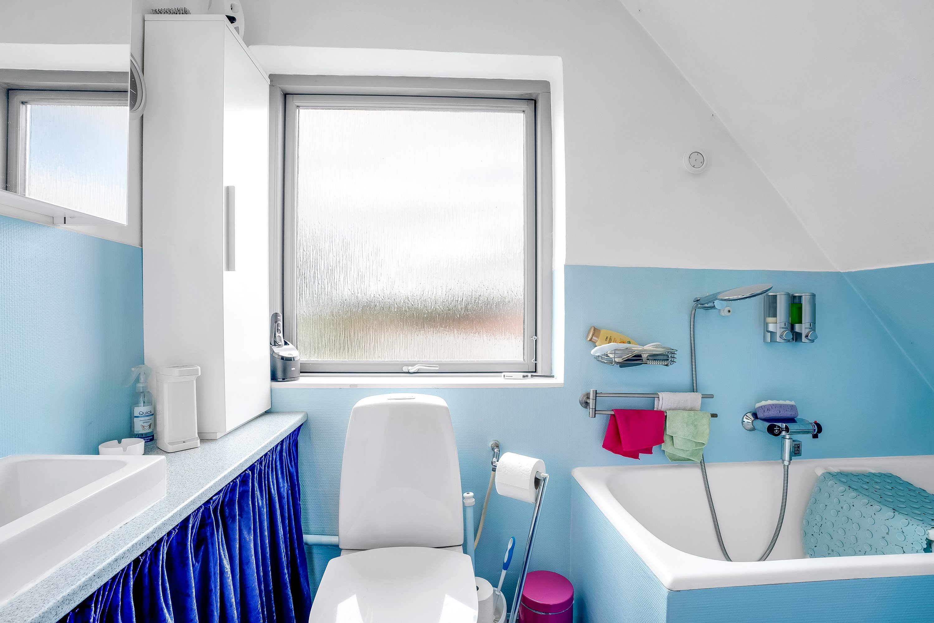 Fremhævet badeværelse billede i fuldskærmstilstand. Billede af Skørringevej 28, 4930 Maribo