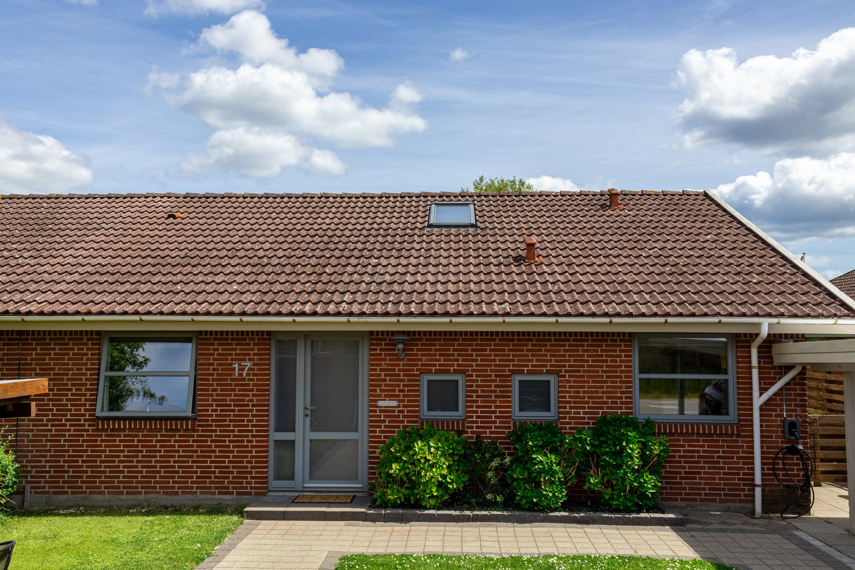 Fremhævet ejendommen billede i fuldskærmstilstand. Billede af Byvænget 17, Stavtrup, 8260 Viby J