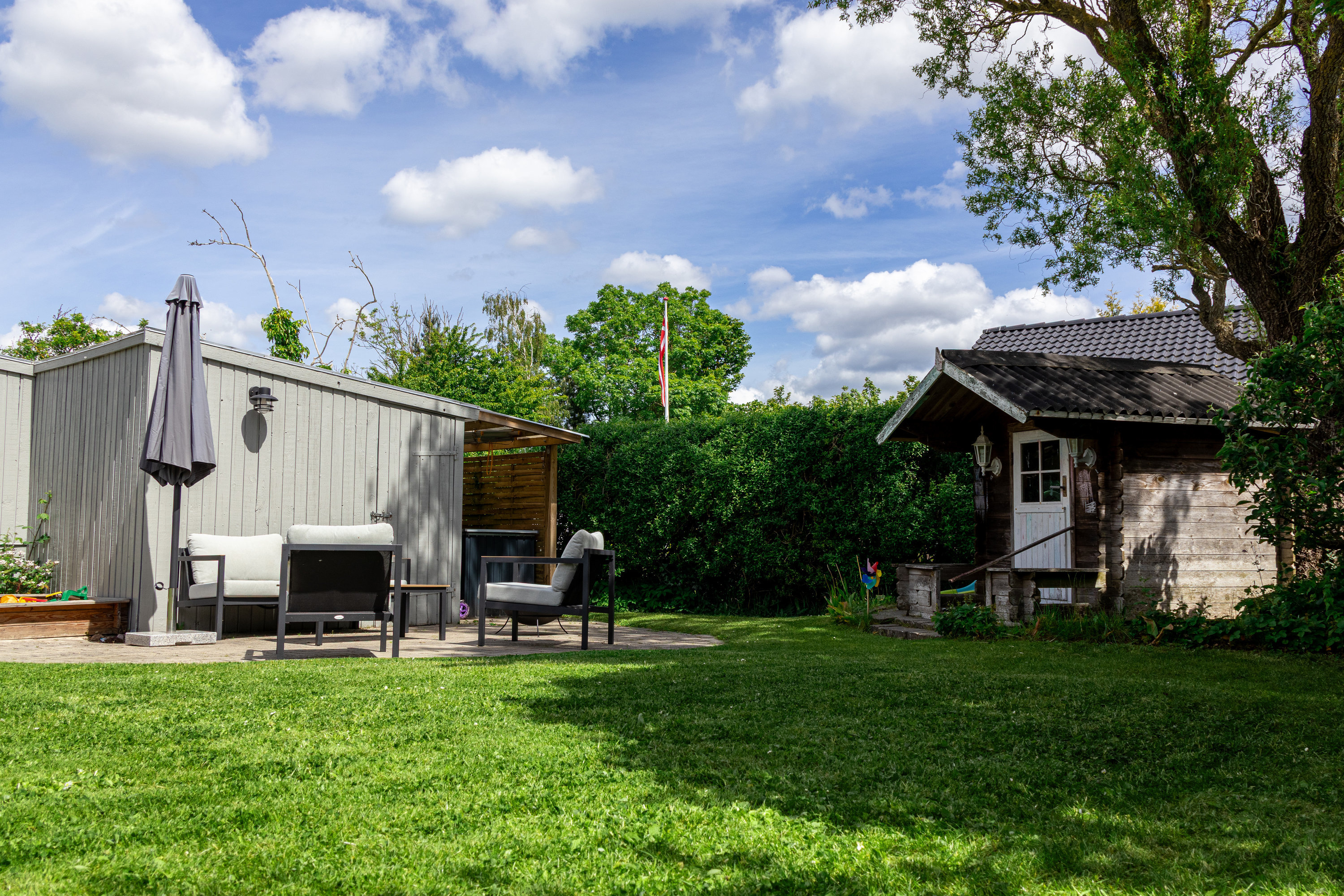 Fremhævet have billede i fuldskærmstilstand. Billede af Byvænget 17, Stavtrup, 8260 Viby J