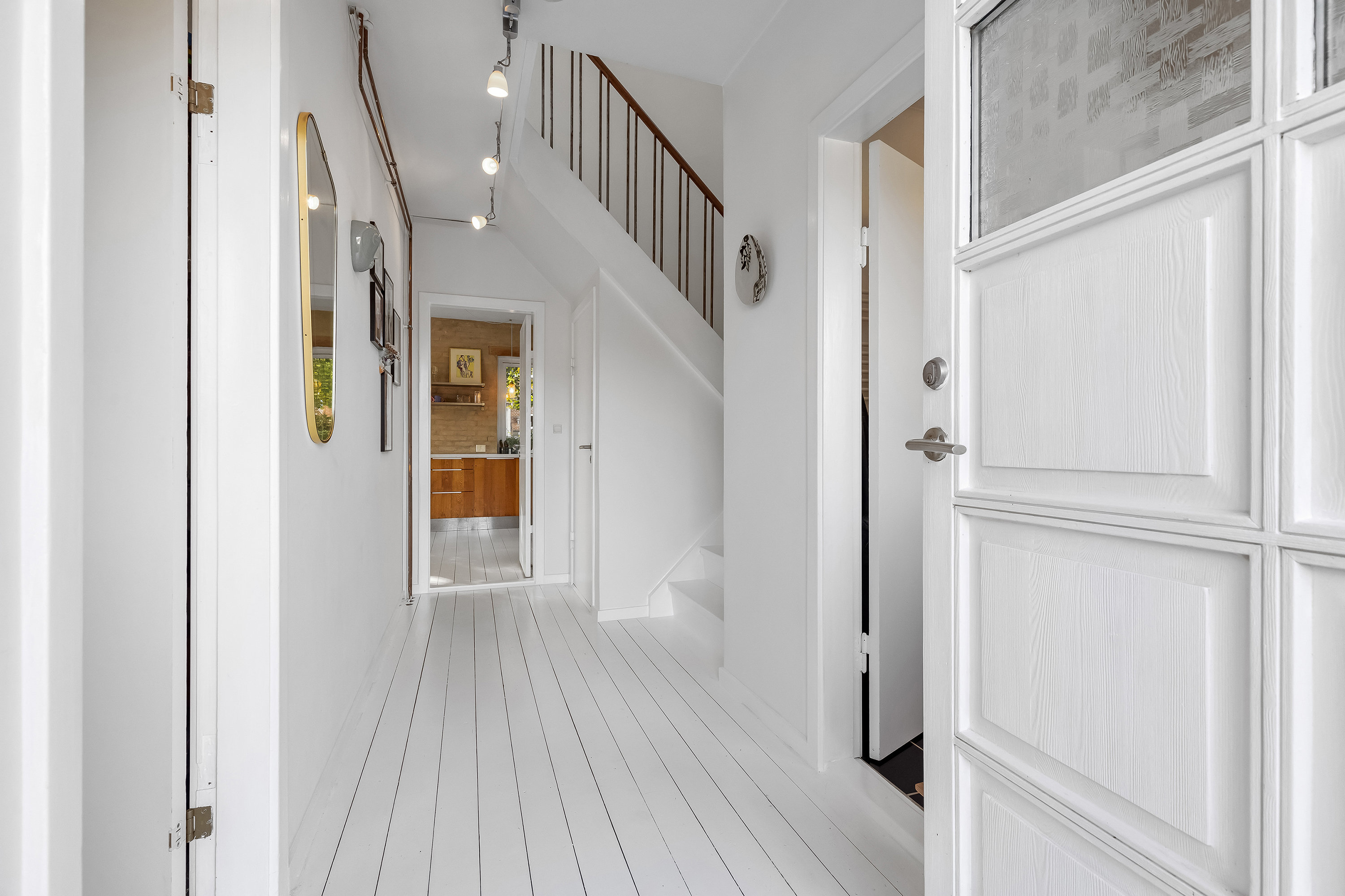 Fremhævet entré billede i fuldskærmstilstand. Billede af Degnebakken 24, 4050 Skibby