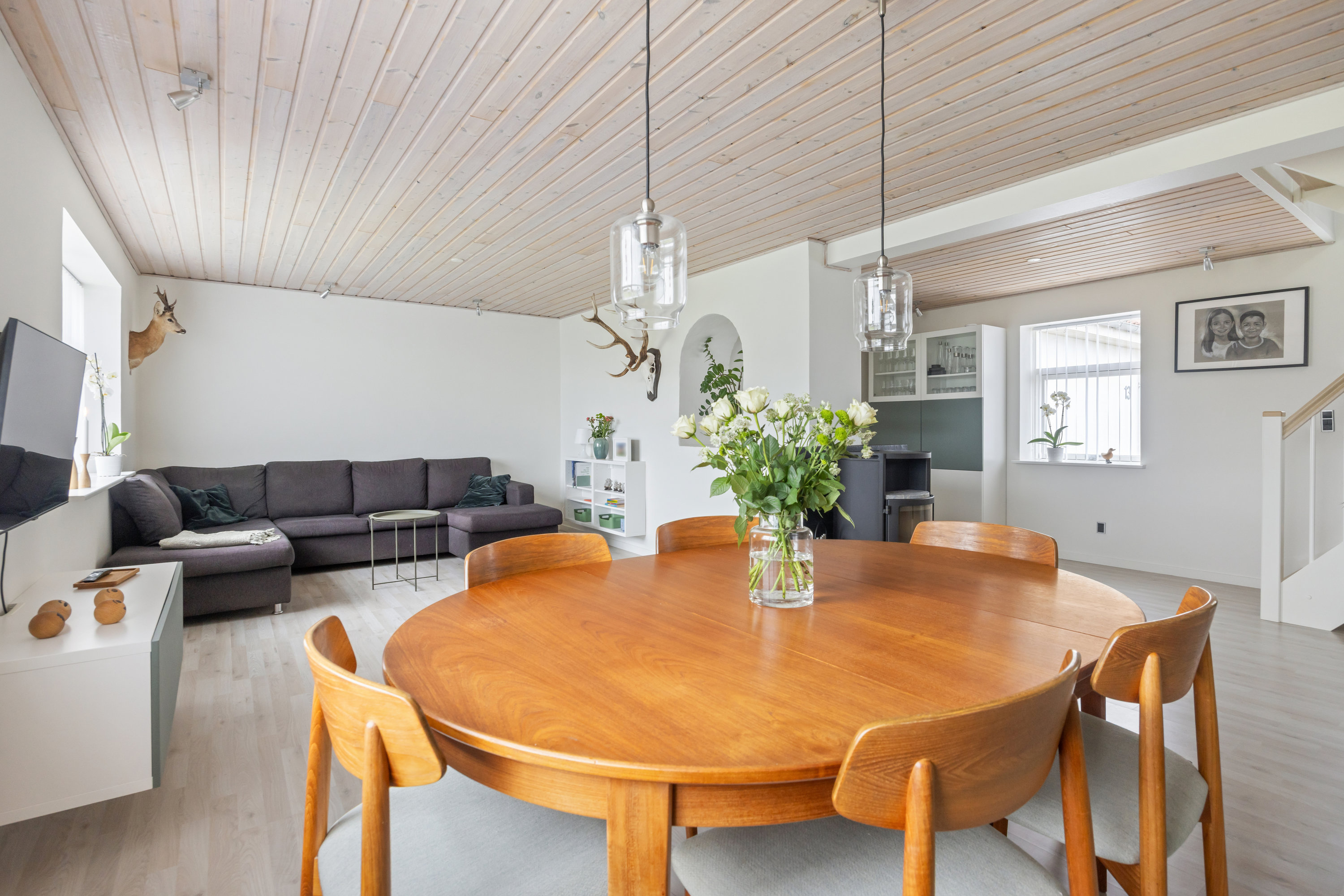 Fremhævet stue billede i fuldskærmstilstand. Billede af Egernvej 13, 9510 Arden