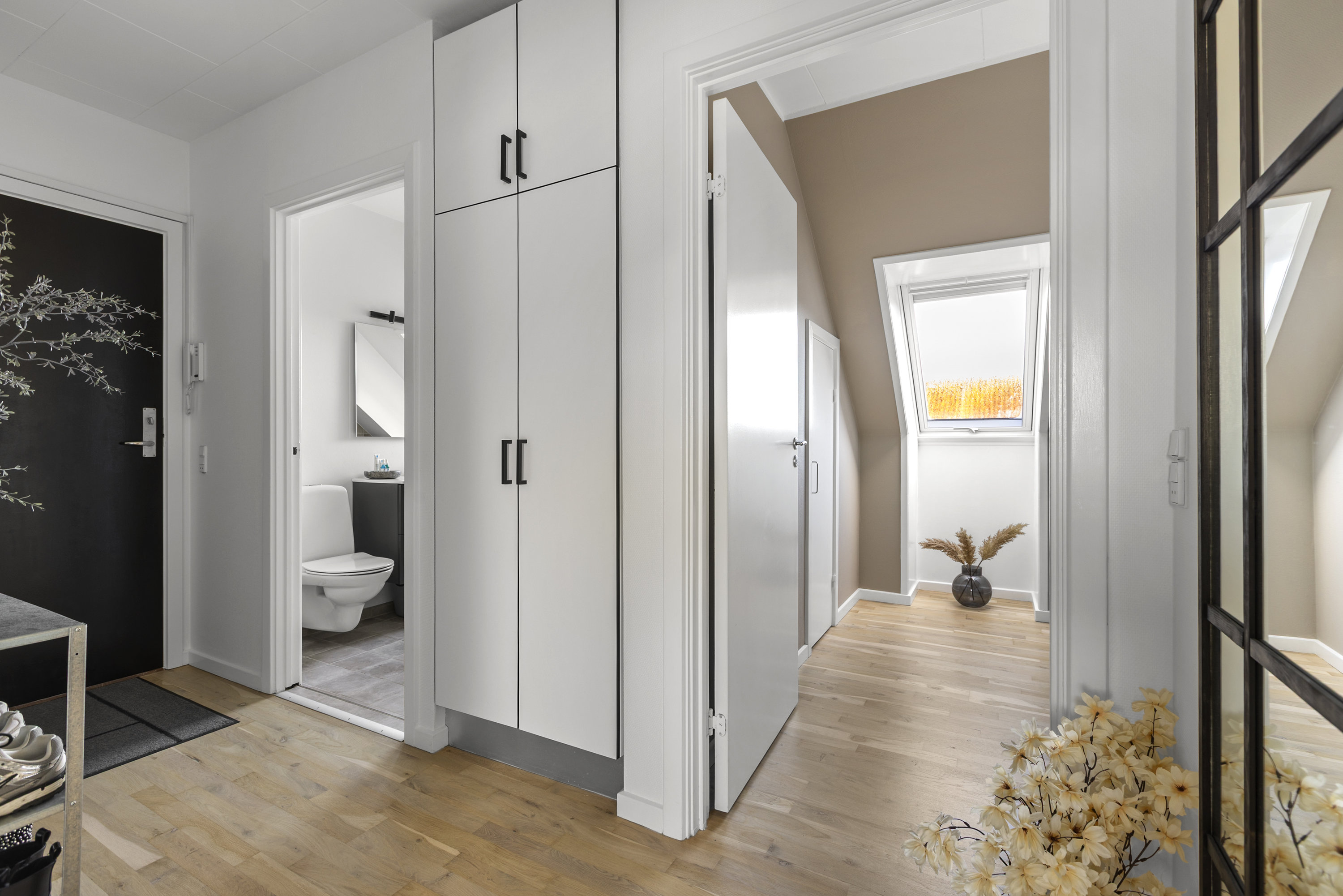 Fremhævet entré billede i fuldskærmstilstand. Billede af Søndergade 14, 2. tv., 4180 Sorø