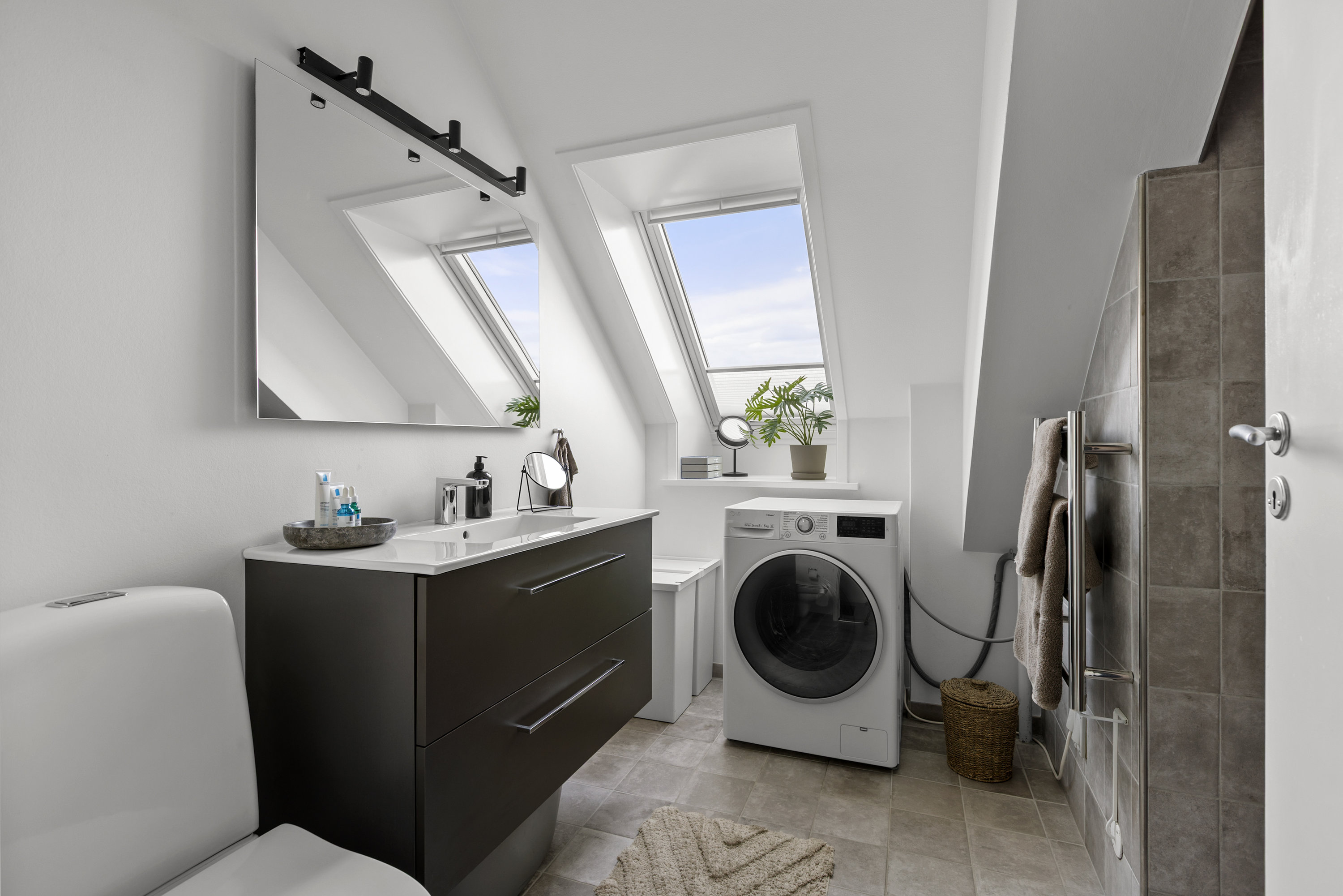 Fremhævet badeværelse billede i fuldskærmstilstand. Billede af Søndergade 14, 2. tv., 4180 Sorø