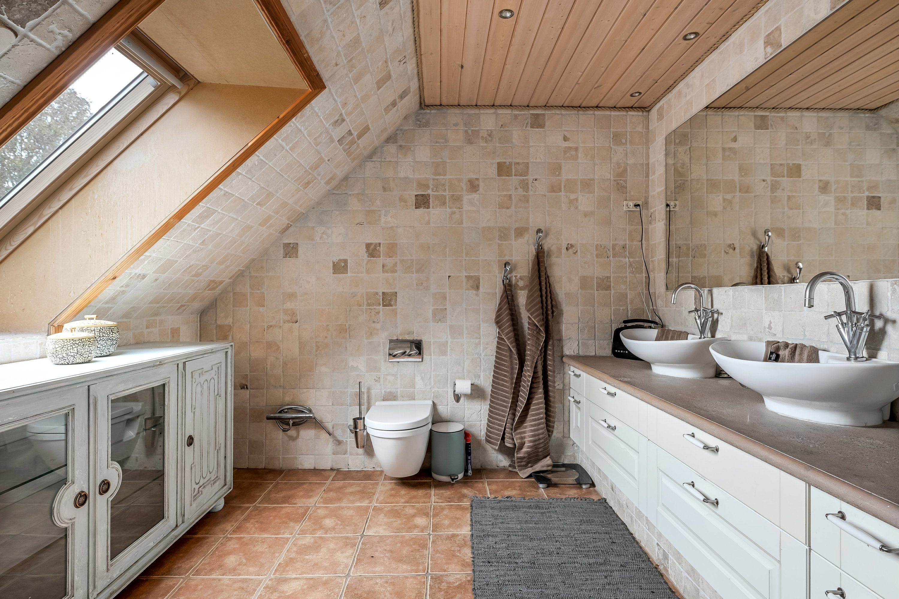 Fremhævet toilet billede i fuldskærmstilstand. Billede af Jegsmarkvej 18, Guldager, 6710 Esbjerg V