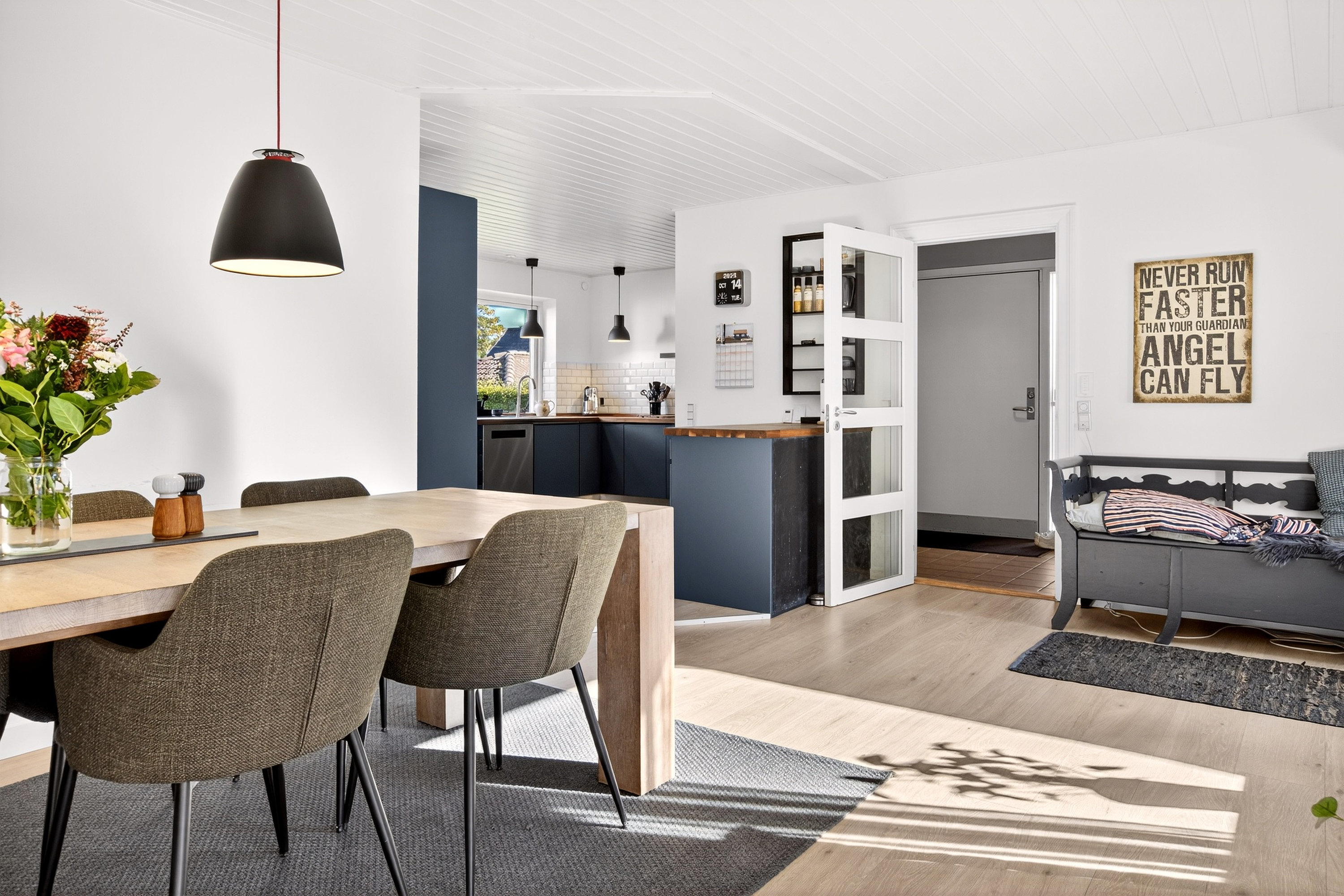 Fremhævet spisestue billede i fuldskærmstilstand. Billede af Gl Rådhusvej 31, 2750 Ballerup