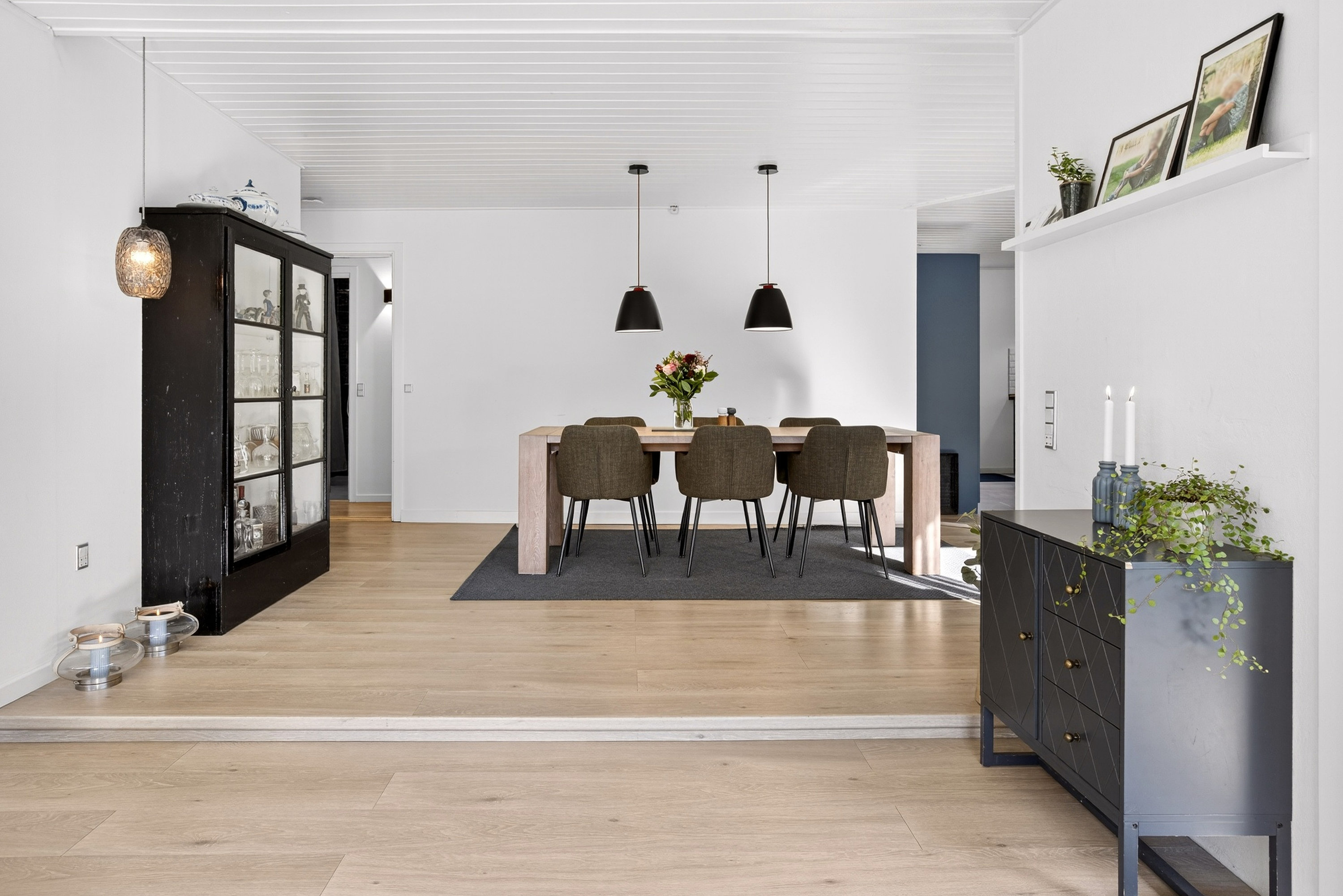 Fremhævet spisestue billede i fuldskærmstilstand. Billede af Gl Rådhusvej 31, 2750 Ballerup