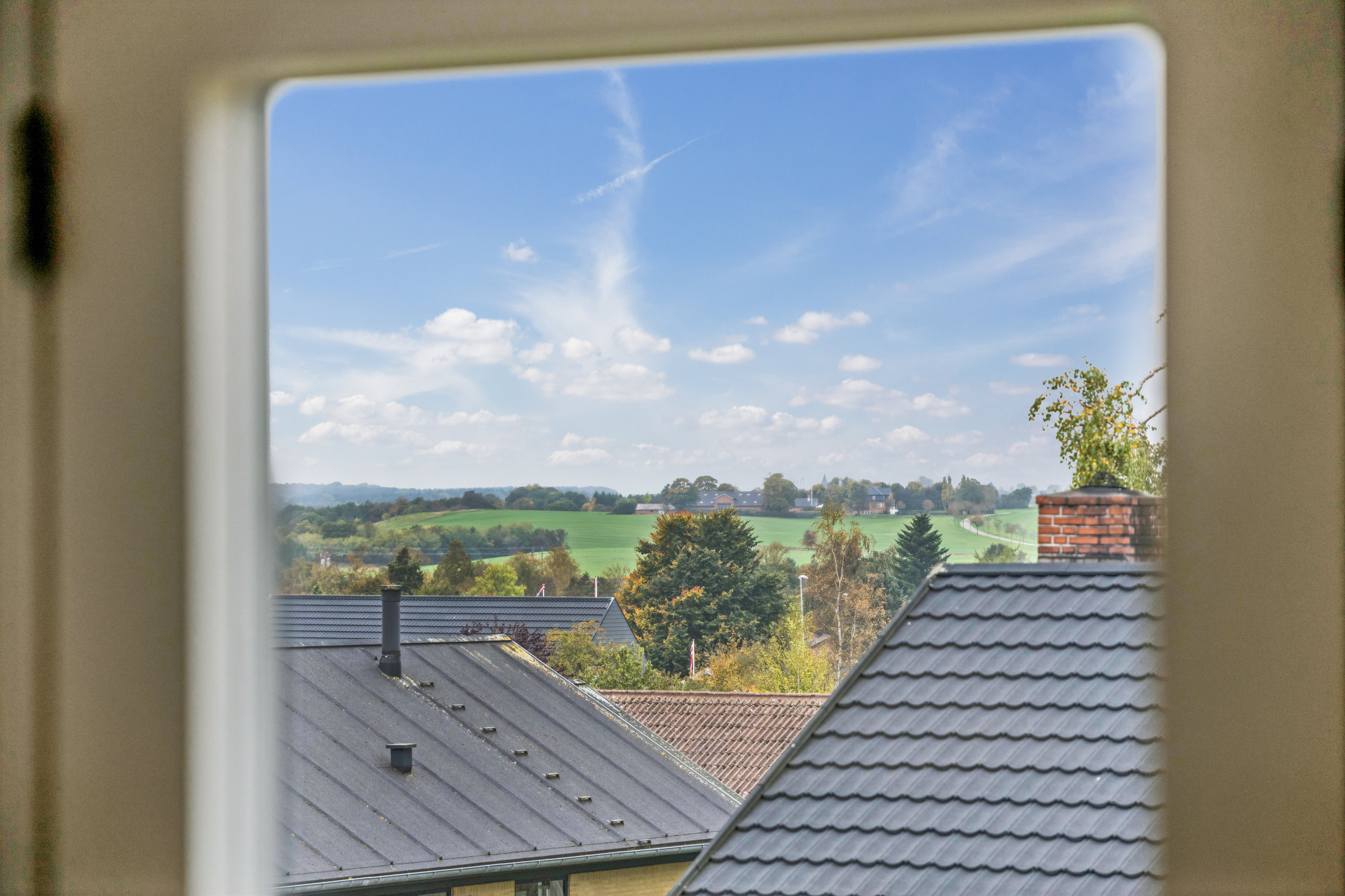 Fremhævet udsigt billede i fuldskærmstilstand. Billede af Rønvangen 62, 8382 Hinnerup