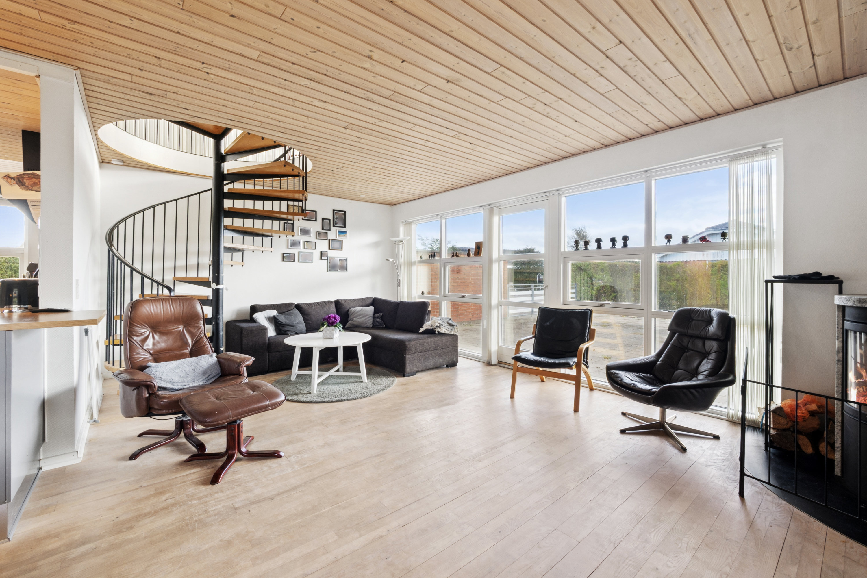 Fremhævet stue billede i fuldskærmstilstand. Billede af Dalgasvej 11, Frederiks, 7470 Karup J