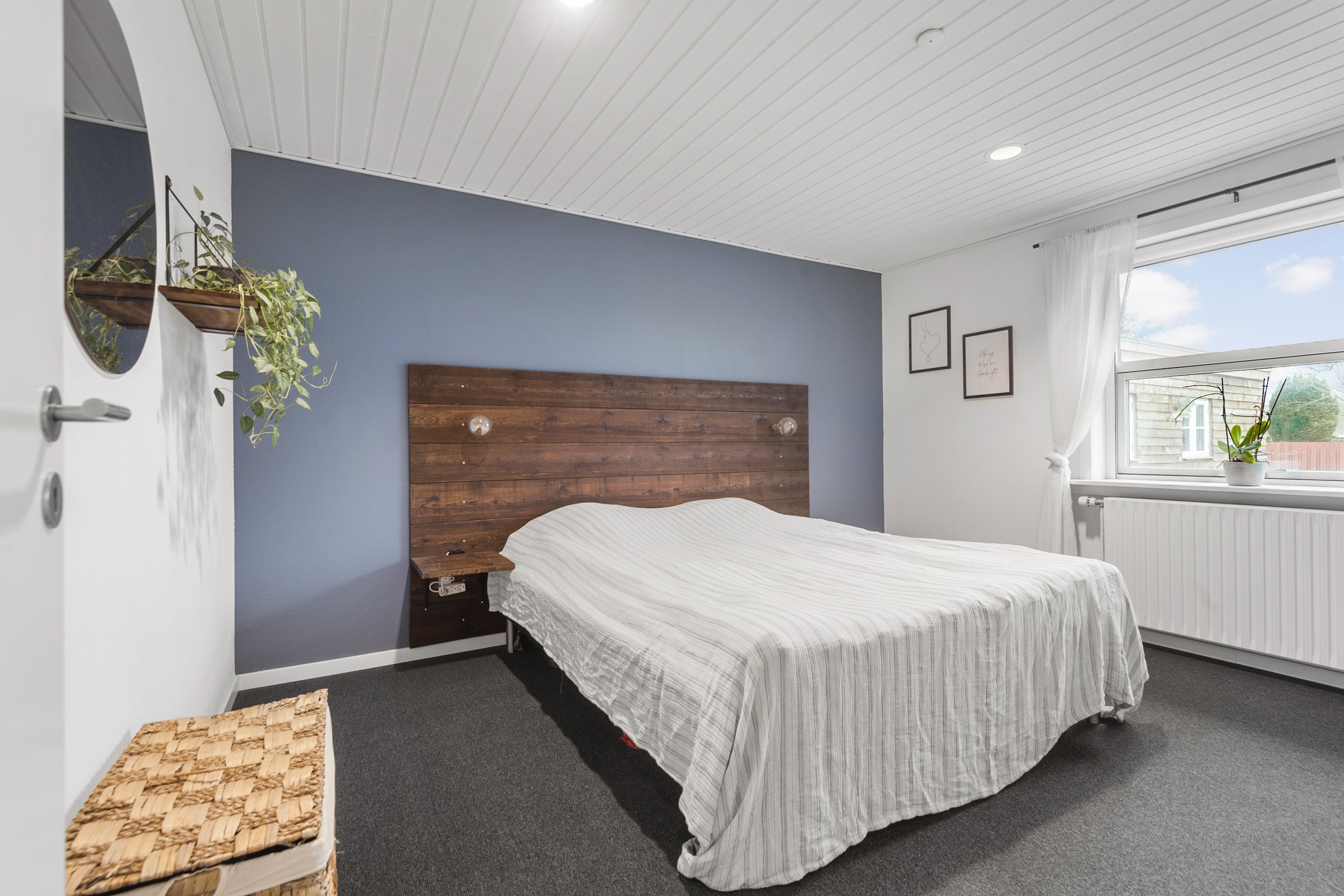 Fremhævet soveværelse billede i fuldskærmstilstand. Billede af Slåenvej 93, 6715 Esbjerg N