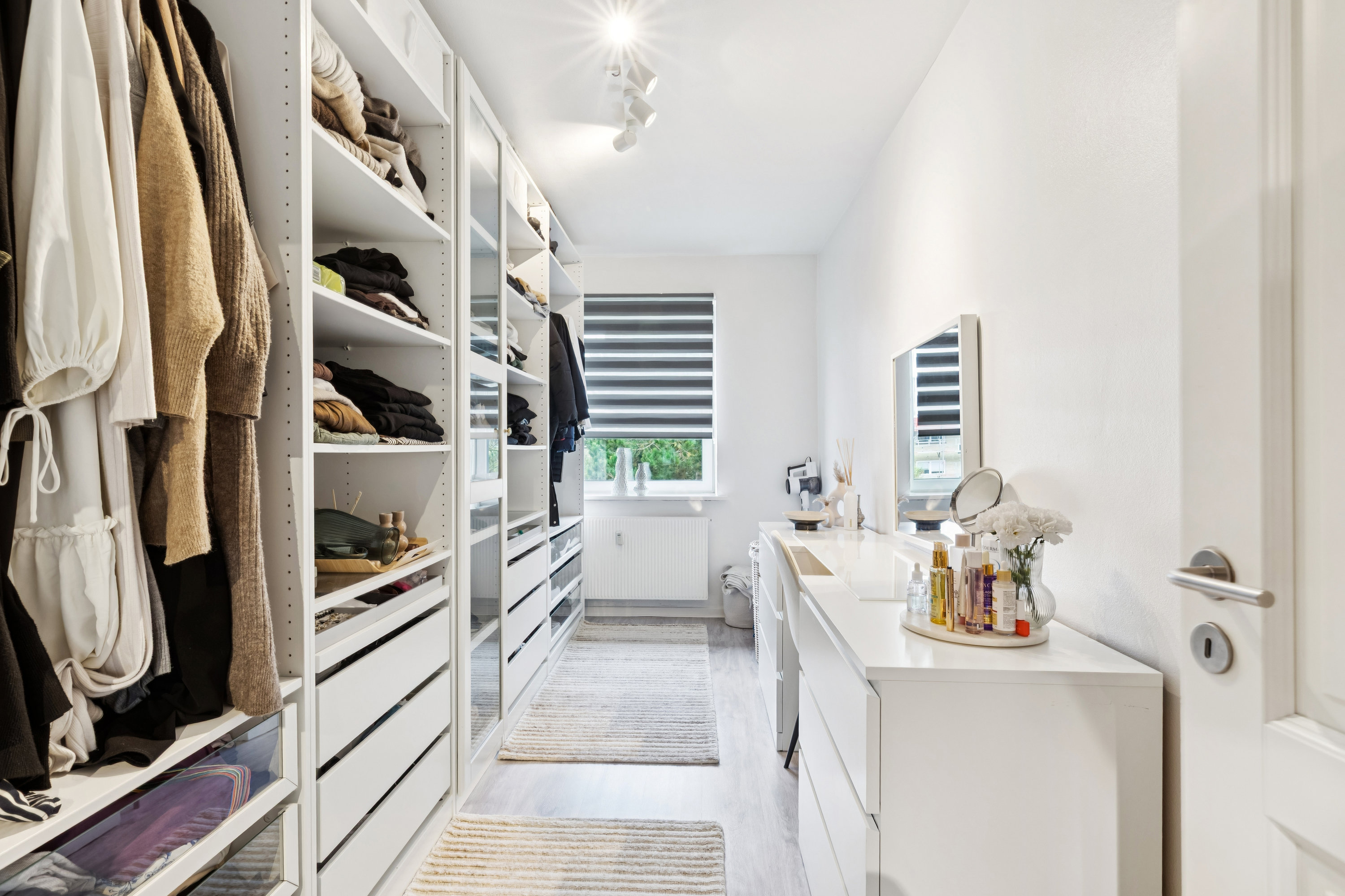 Fremhævet badeværelse billede i fuldskærmstilstand. Billede af Lindevangshusene 64, 2. th., 2630 Taastrup