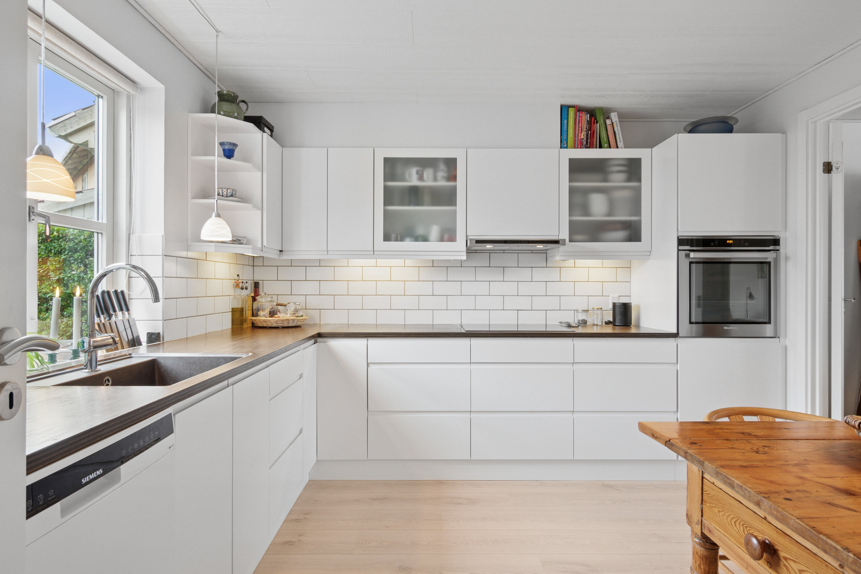 Miniaturebillede 2: køkken. Billede af Valmuebakken 21, 2625 Vallensbæk