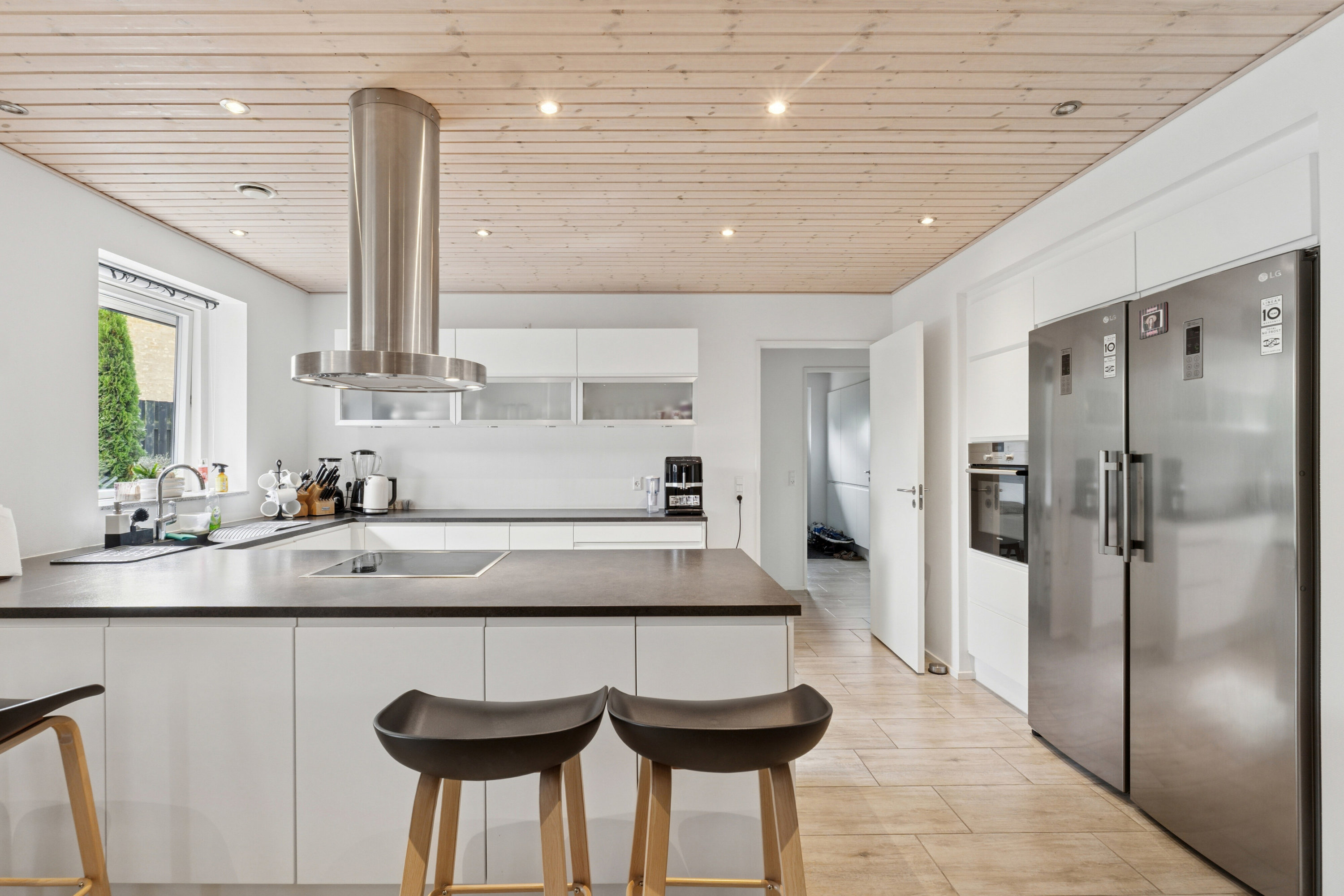 Fremhævet køkken billede i fuldskærmstilstand. Billede af Ejstrupvej 4, 2650 Hvidovre