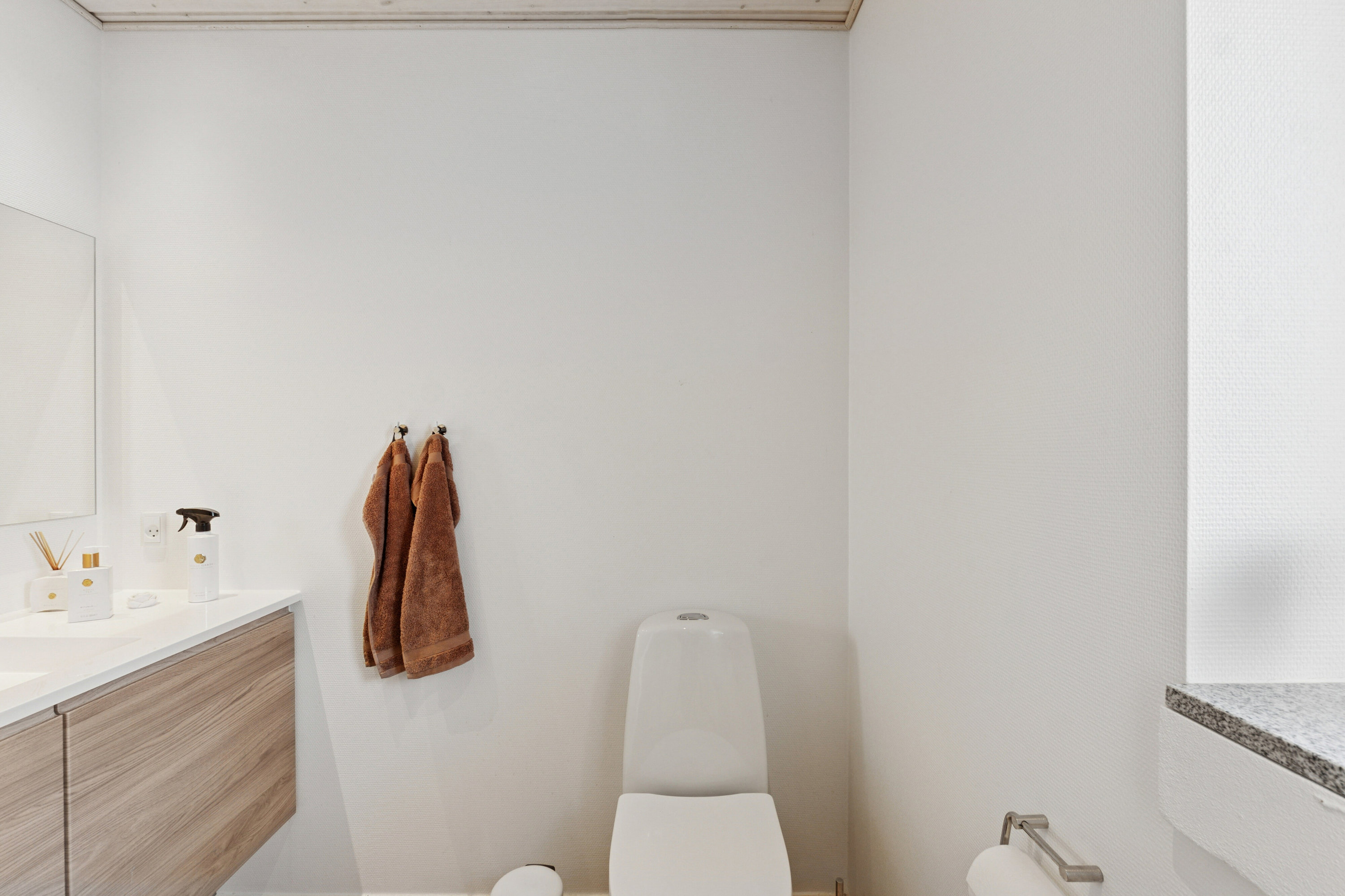 Fremhævet badeværelse billede i fuldskærmstilstand. Billede af Ejstrupvej 4, 2650 Hvidovre