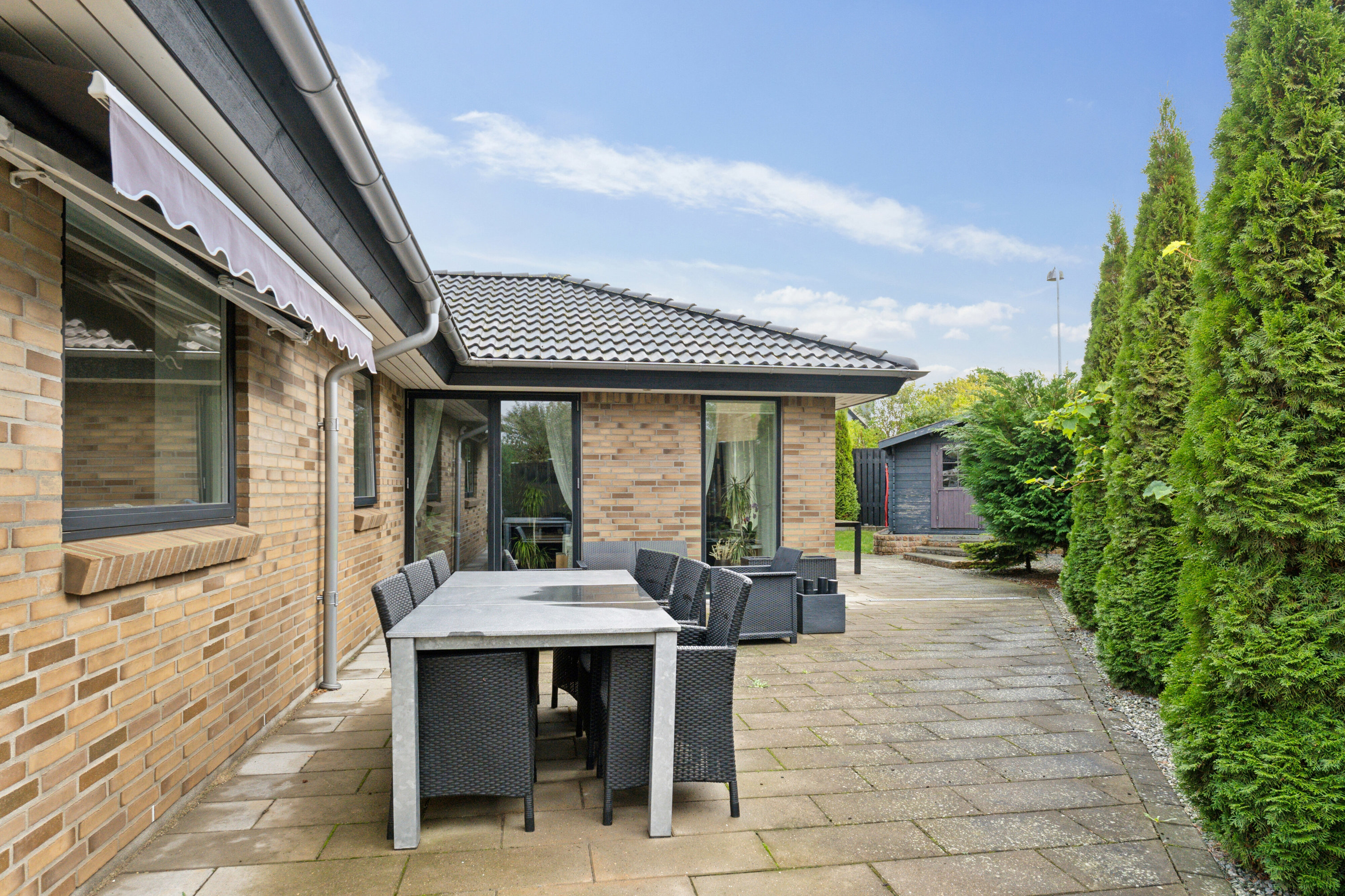 Fremhævet terrasse billede i fuldskærmstilstand. Billede af Ejstrupvej 4, 2650 Hvidovre