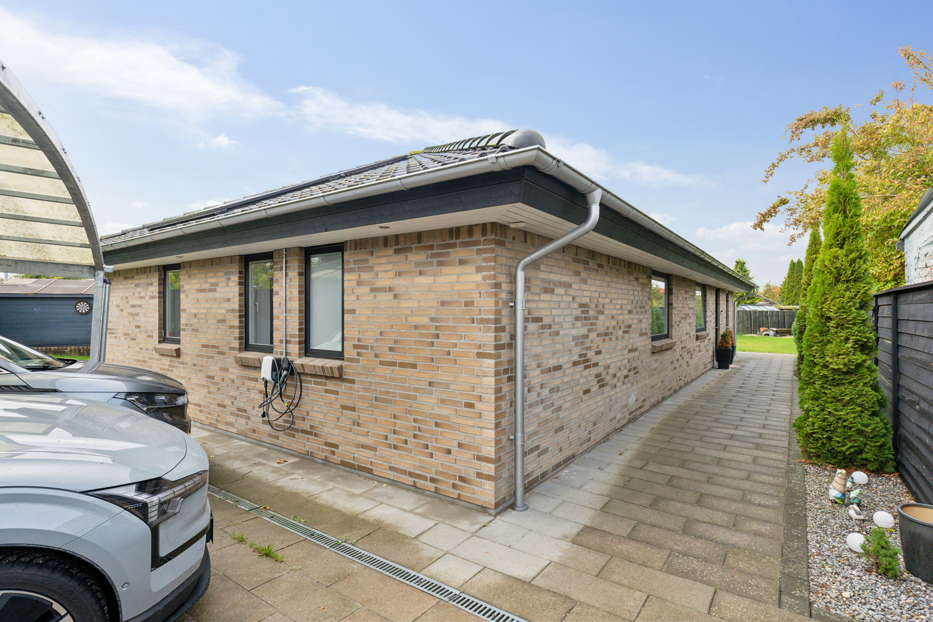 Fremhævet udendørs billede i fuldskærmstilstand. Billede af Ejstrupvej 4, 2650 Hvidovre