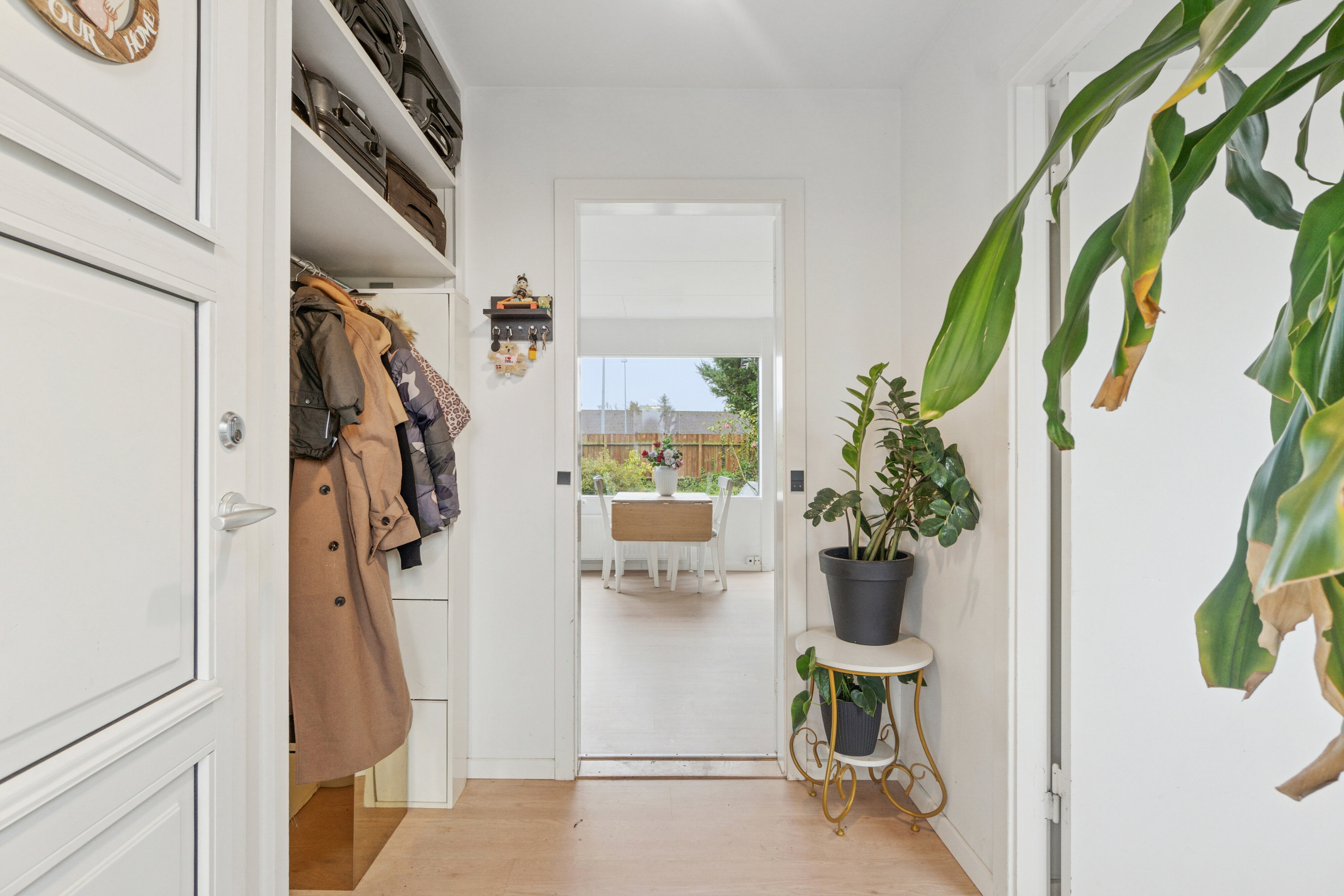 Fremhævet entré billede i fuldskærmstilstand. Billede af Brostykkevej 198C, 2650 Hvidovre