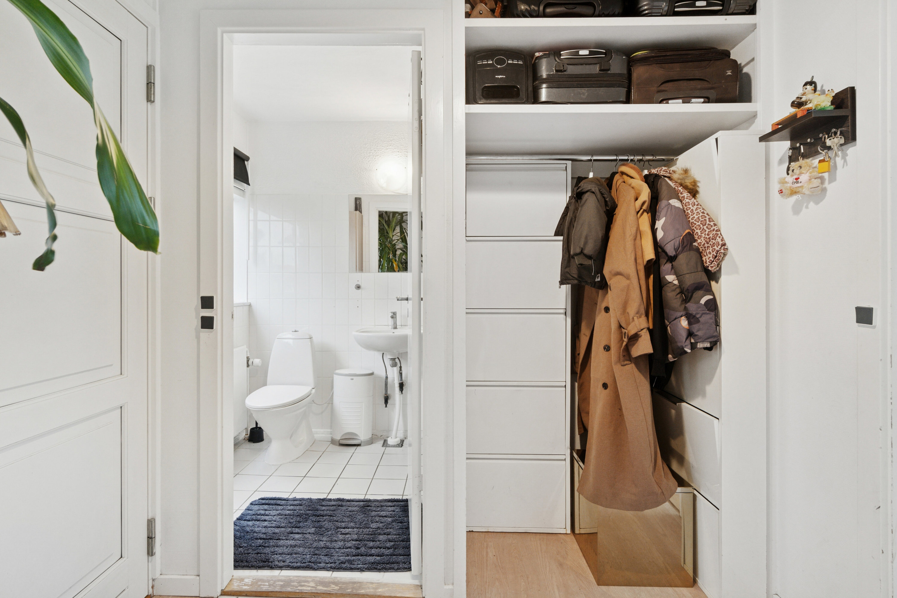 Fremhævet entré billede i fuldskærmstilstand. Billede af Brostykkevej 198C, 2650 Hvidovre