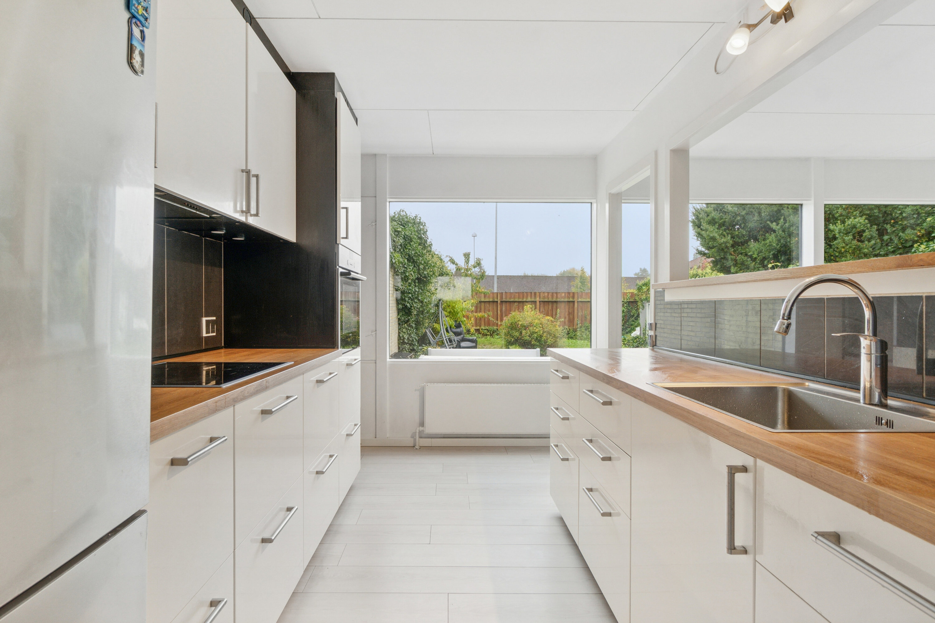 Fremhævet køkken billede i fuldskærmstilstand. Billede af Brostykkevej 198C, 2650 Hvidovre