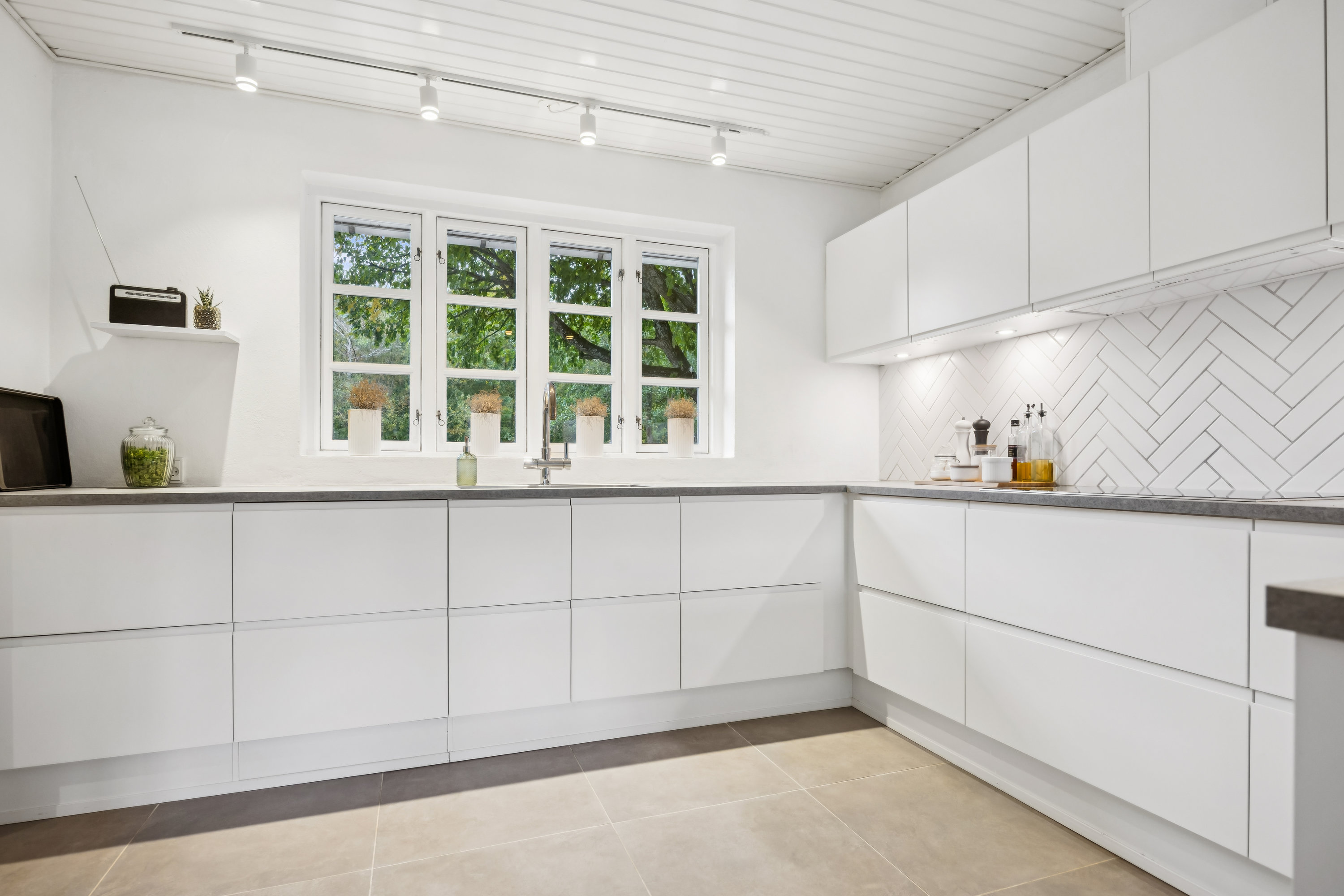 Fremhævet køkken billede i fuldskærmstilstand. Billede af Røde Hedevej 91, Kaas, 9490 Pandrup