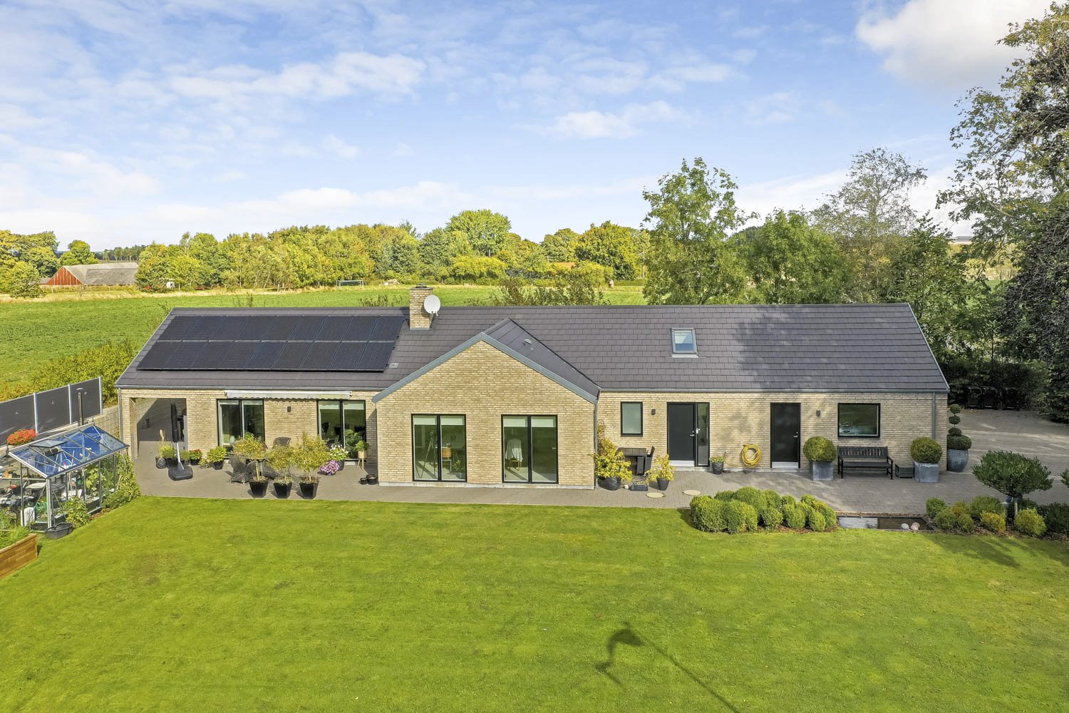 Fremhævet  billede i fuldskærmstilstand. Billede af Borupvej 109, Lille Søby, 8543 Hornslet