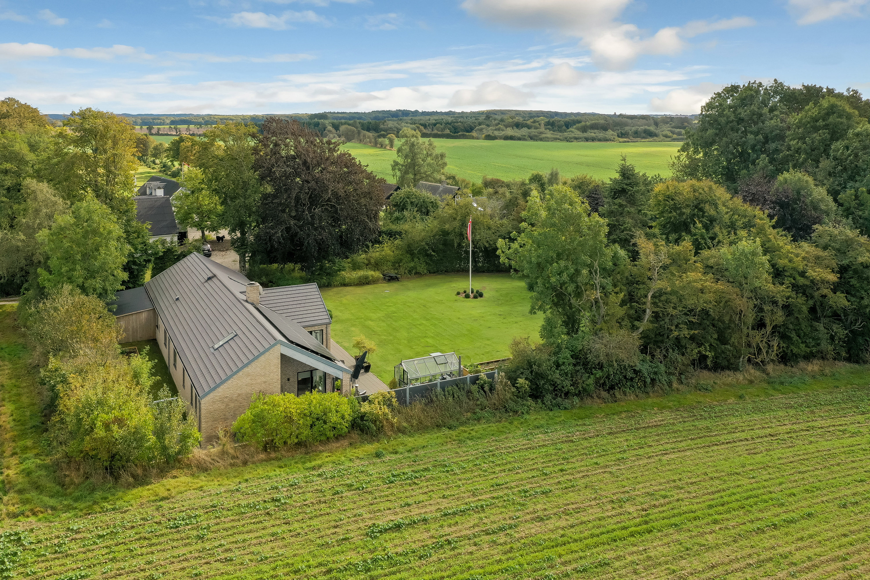 Fremhævet  billede i fuldskærmstilstand. Billede af Borupvej 109, Lille Søby, 8543 Hornslet