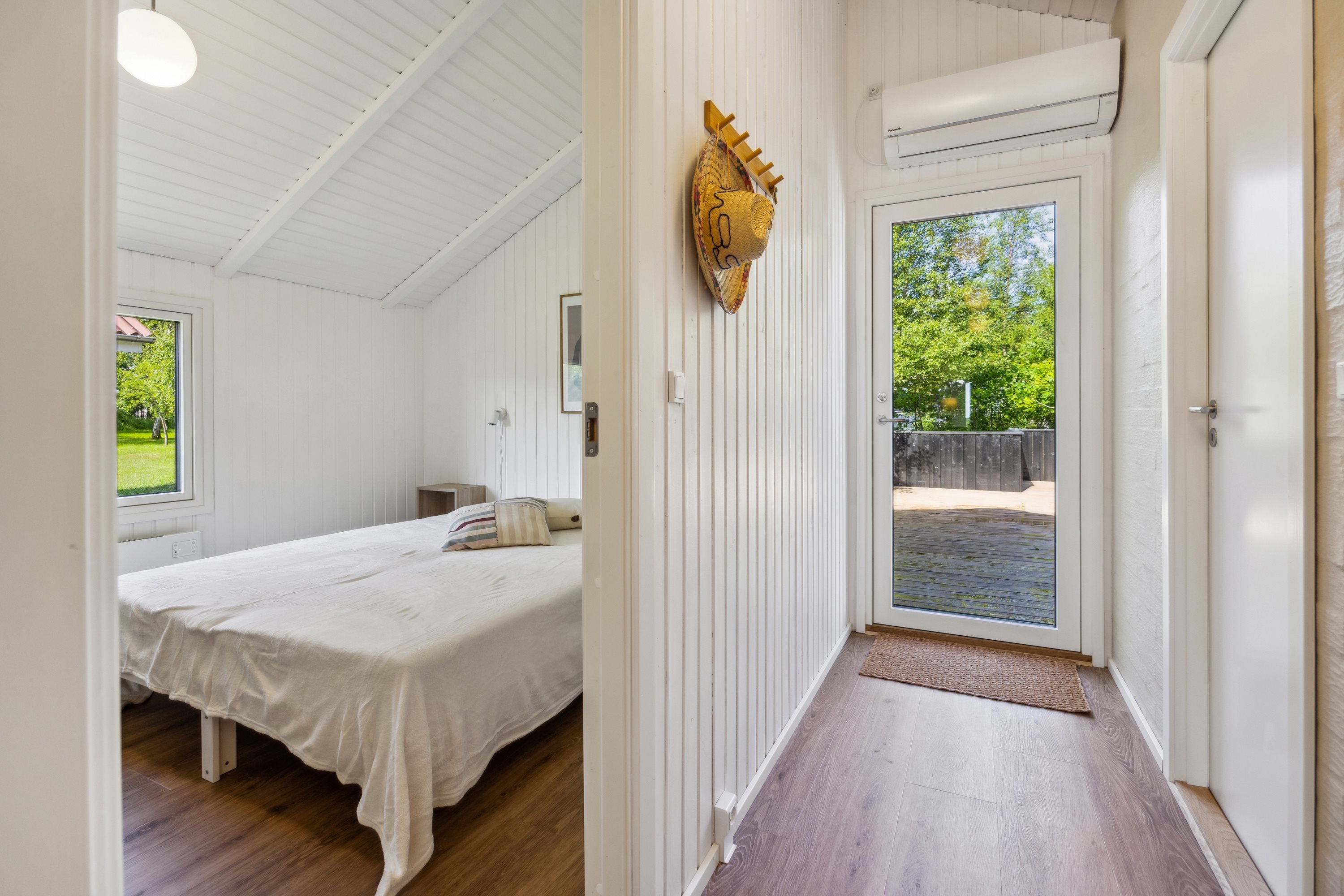 Fremhævet gang billede i fuldskærmstilstand. Billede af Koralvej 17, Hou, 9370 Hals