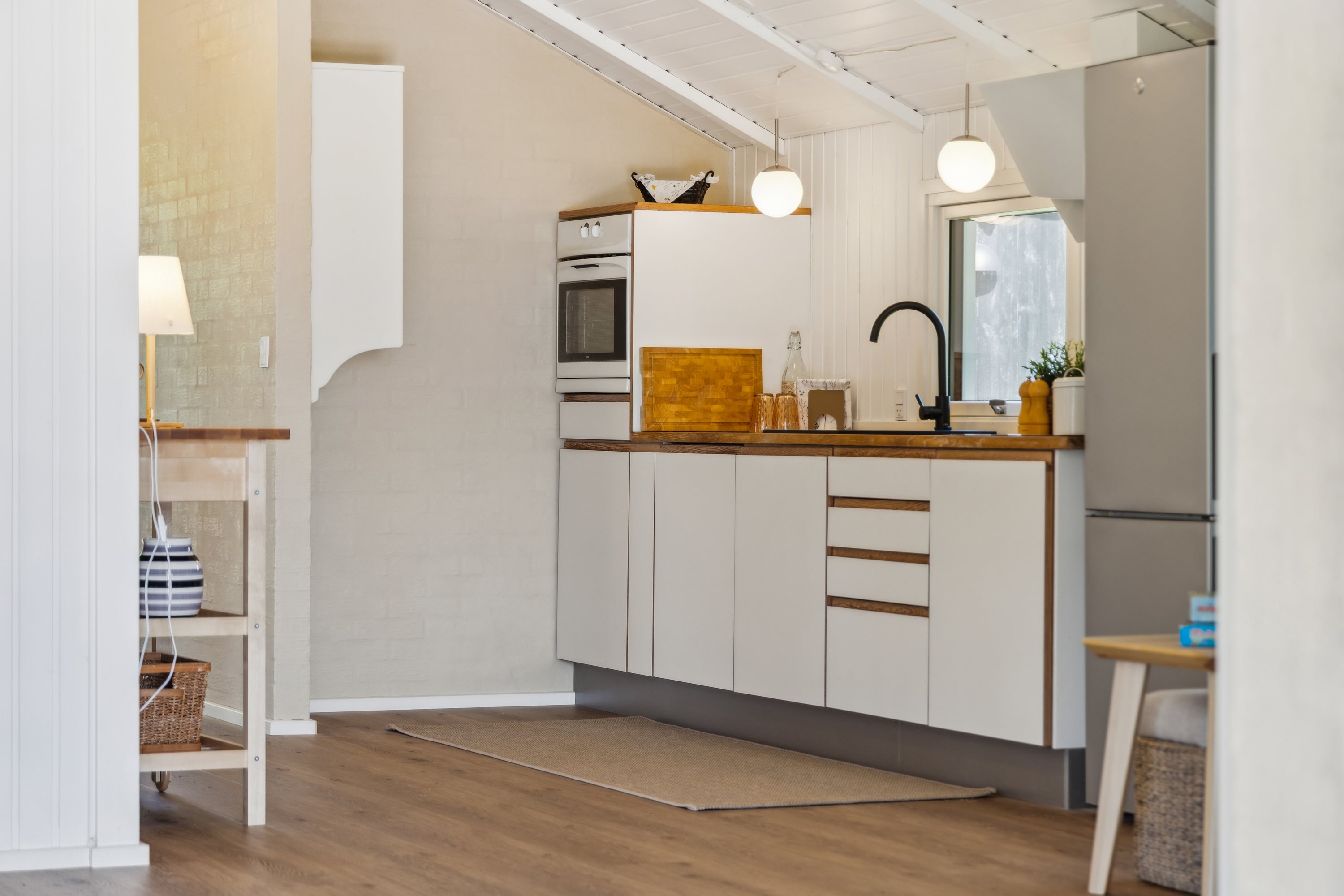 Fremhævet køkken billede i fuldskærmstilstand. Billede af Koralvej 17, Hou, 9370 Hals