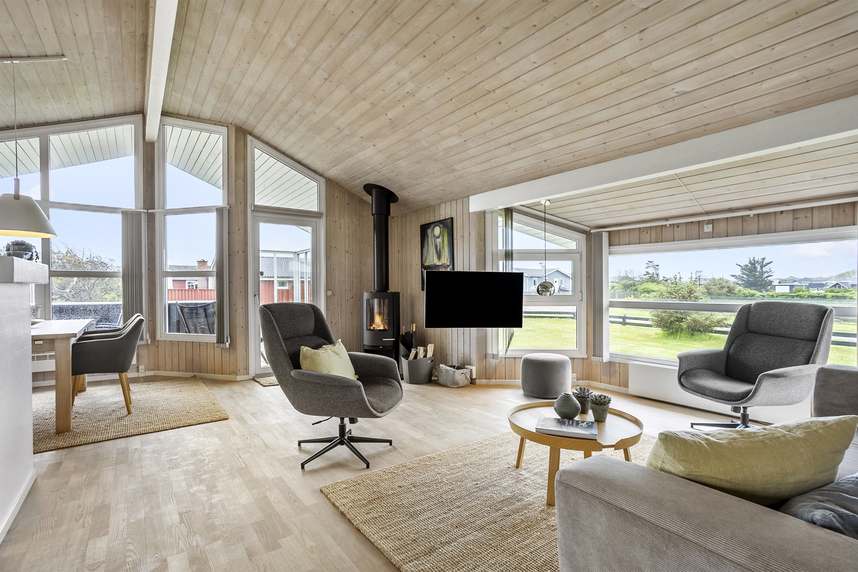 Fremhævet stue billede i fuldskærmstilstand. Billede af Mågevej 22, Furreby, 9480 Løkken