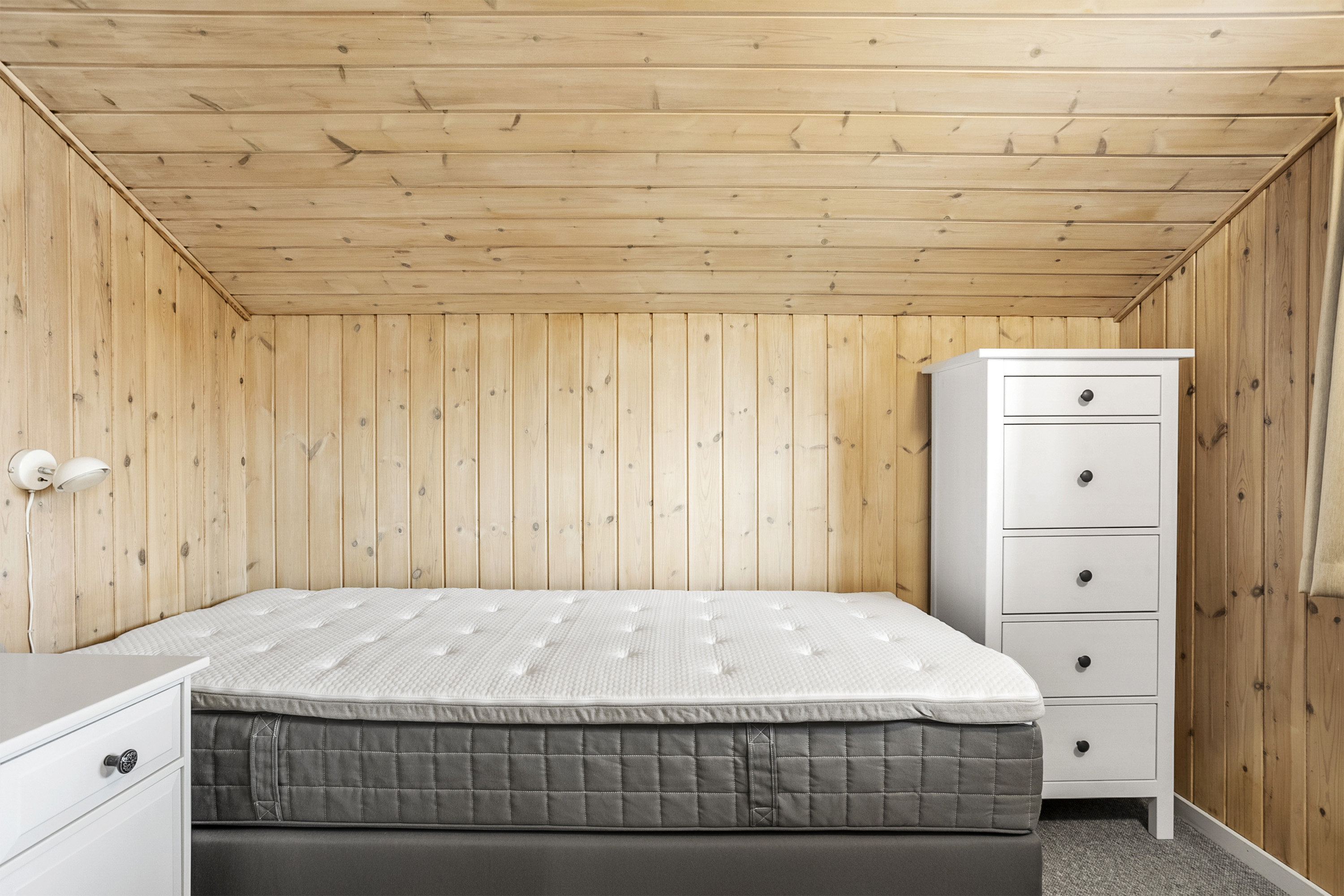 Fremhævet soveværelse billede i fuldskærmstilstand. Billede af Mågevej 22, Furreby, 9480 Løkken