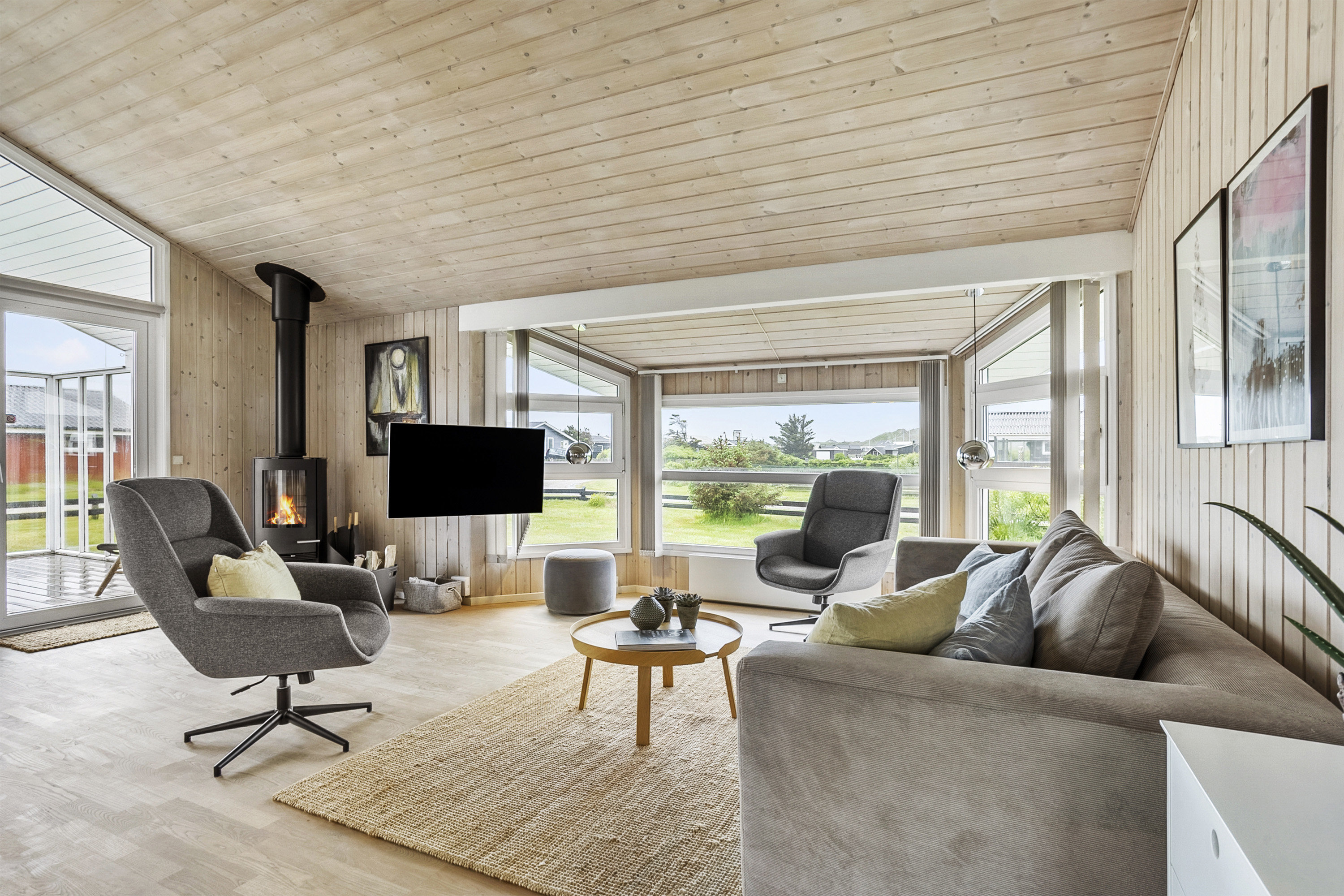 Fremhævet stue billede i fuldskærmstilstand. Billede af Mågevej 22, Furreby, 9480 Løkken