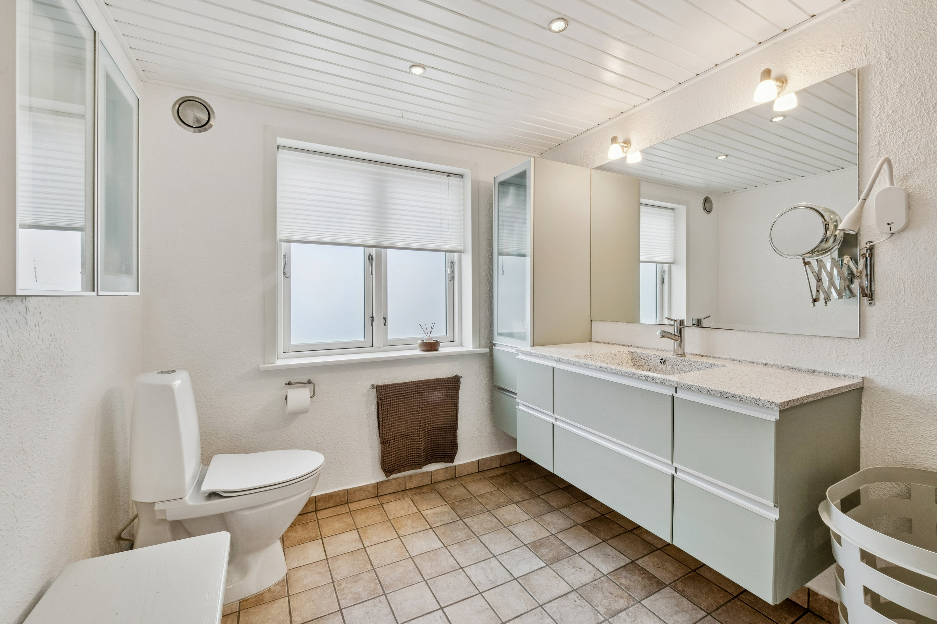 Fremhævet badeværelse billede i fuldskærmstilstand. Billede af Præstbrovej 171, Erslev, 7950 Erslev