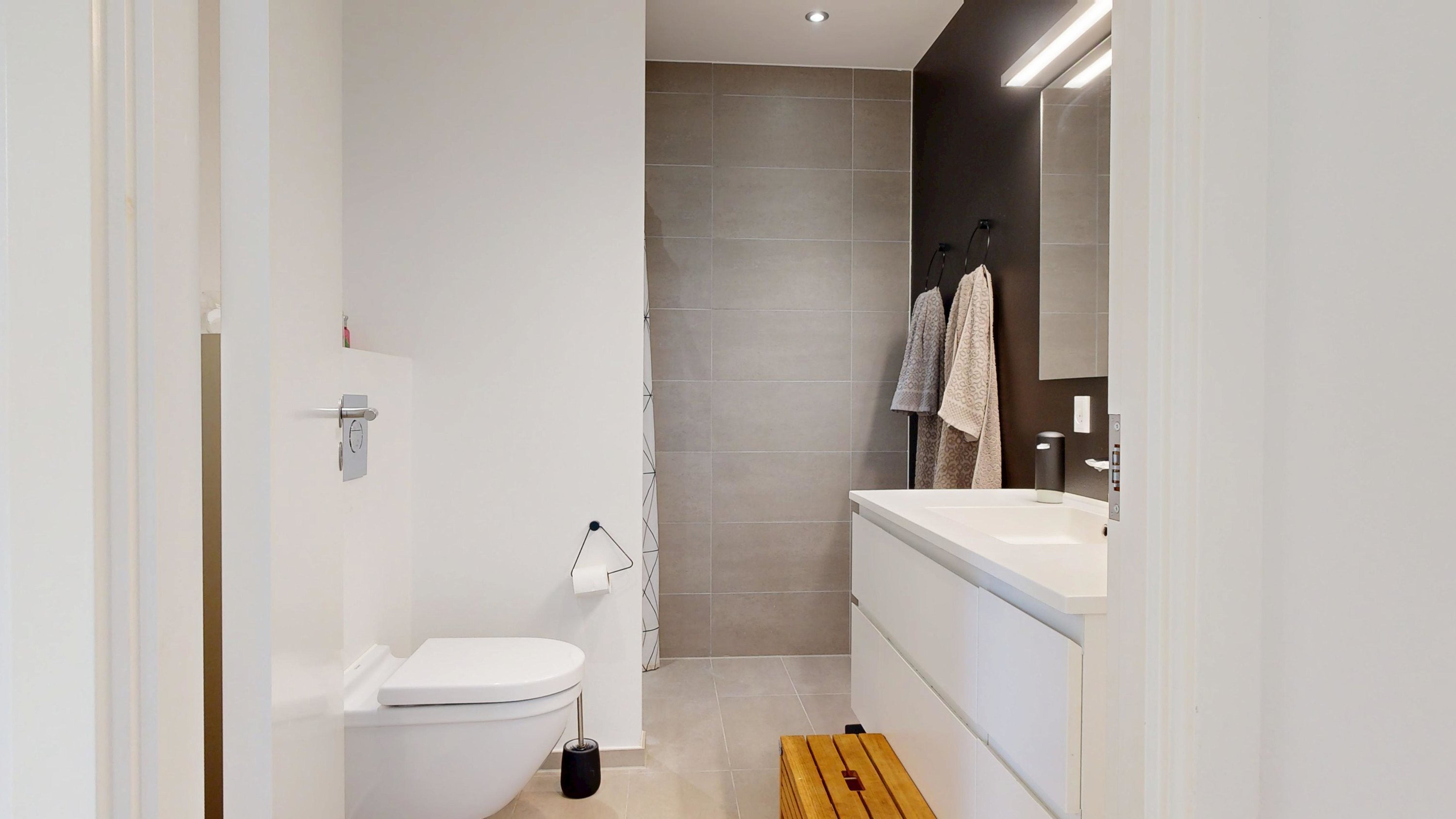 Fremhævet badeværelse billede i fuldskærmstilstand. Billede af Søbyen 1, 8660 Skanderborg