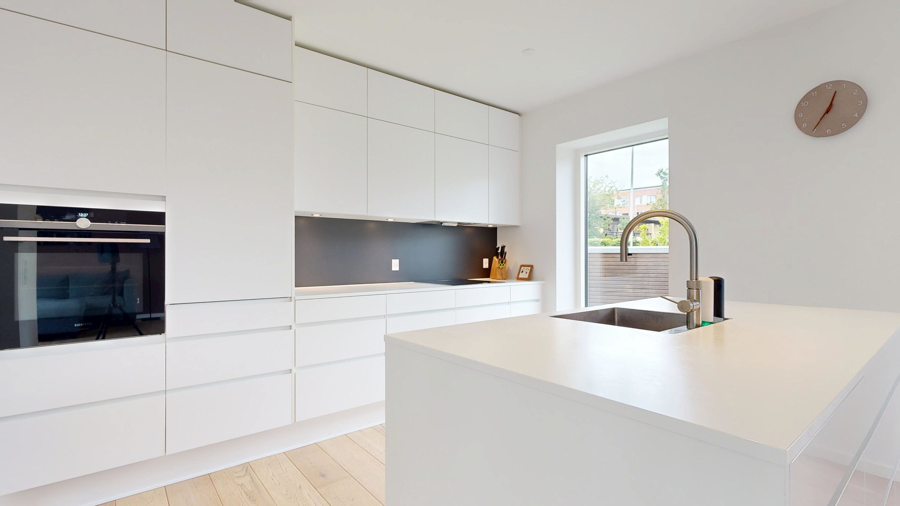 Fremhævet køkken billede i fuldskærmstilstand. Billede af Søbyen 1, 8660 Skanderborg