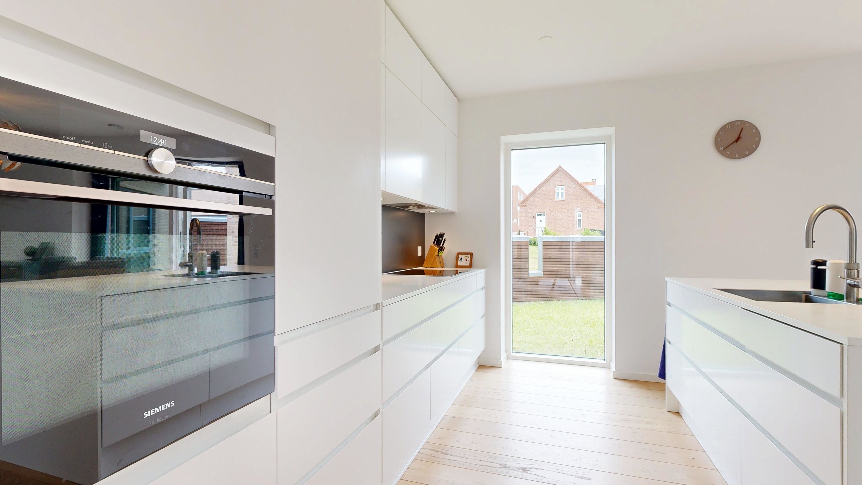 Fremhævet køkken billede i fuldskærmstilstand. Billede af Søbyen 1, 8660 Skanderborg