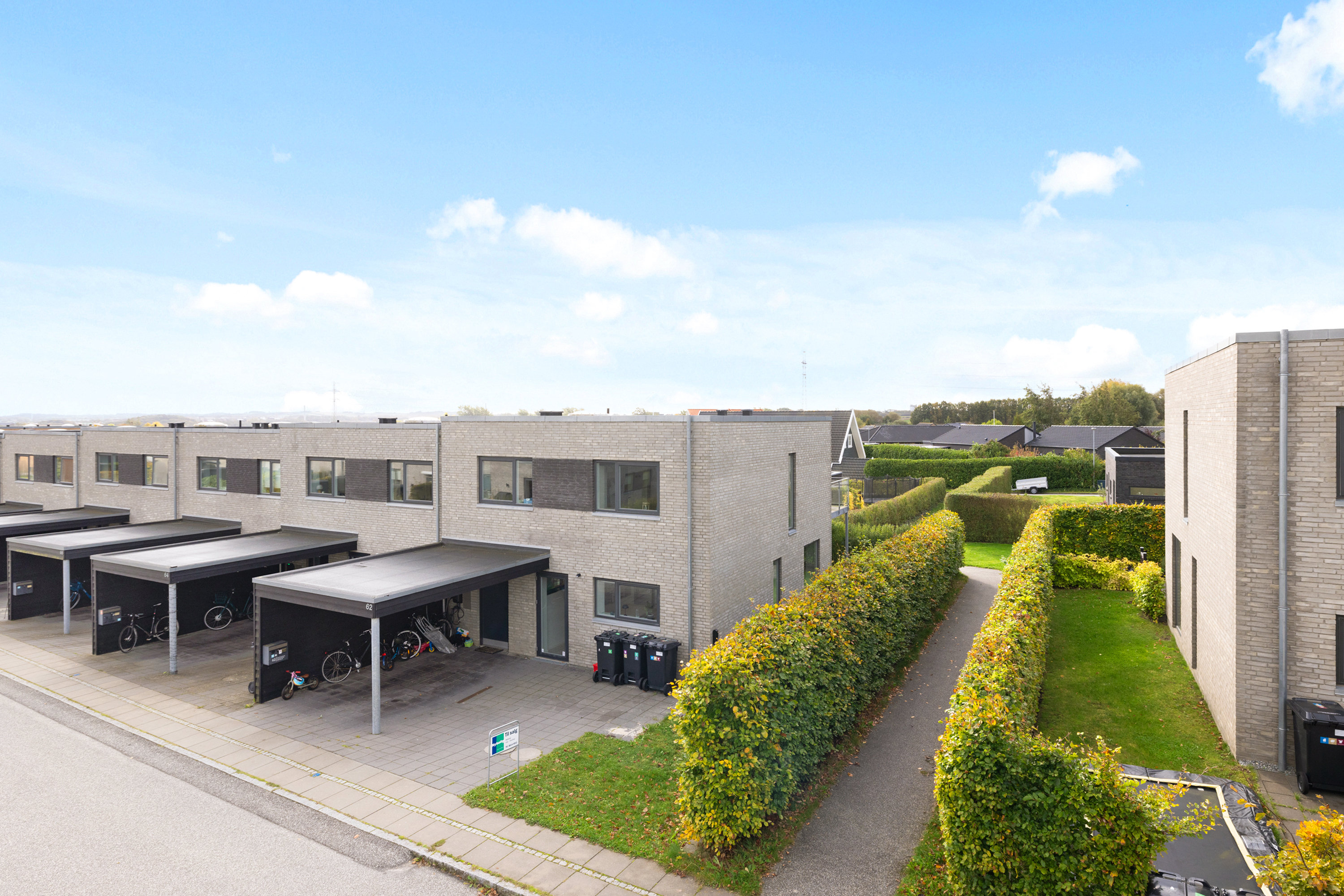 Fremhævet ejendommen billede i fuldskærmstilstand. Billede af Vestergårdsvangen 62, Stavtrup, 8260 Viby J